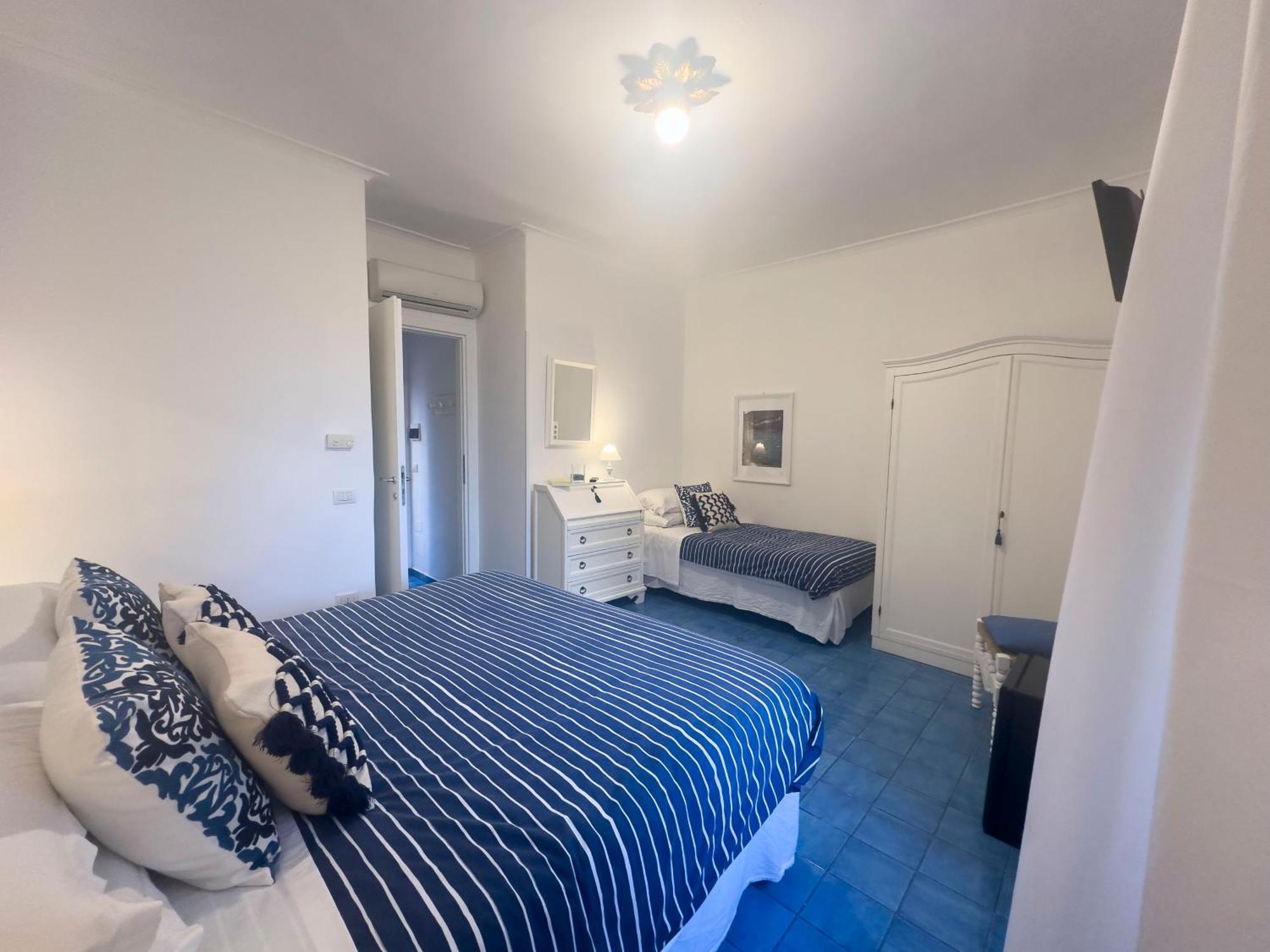 Classic Triple Room