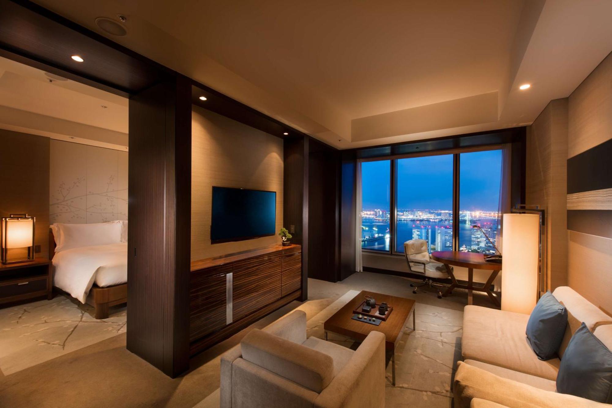 King Suite with Bay View,1598398350:JPEG