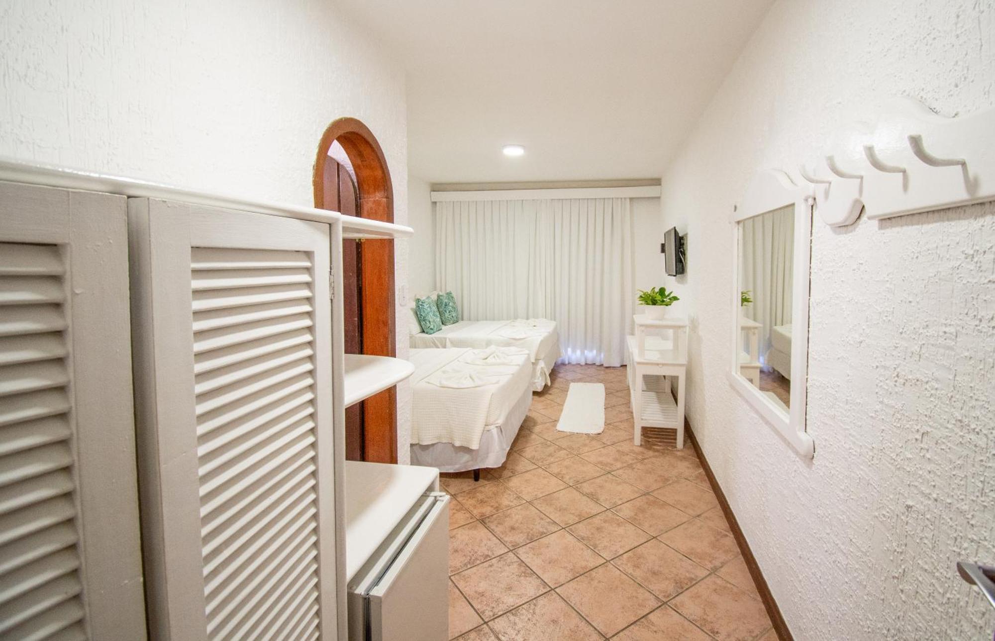 Queen Suite Pool View