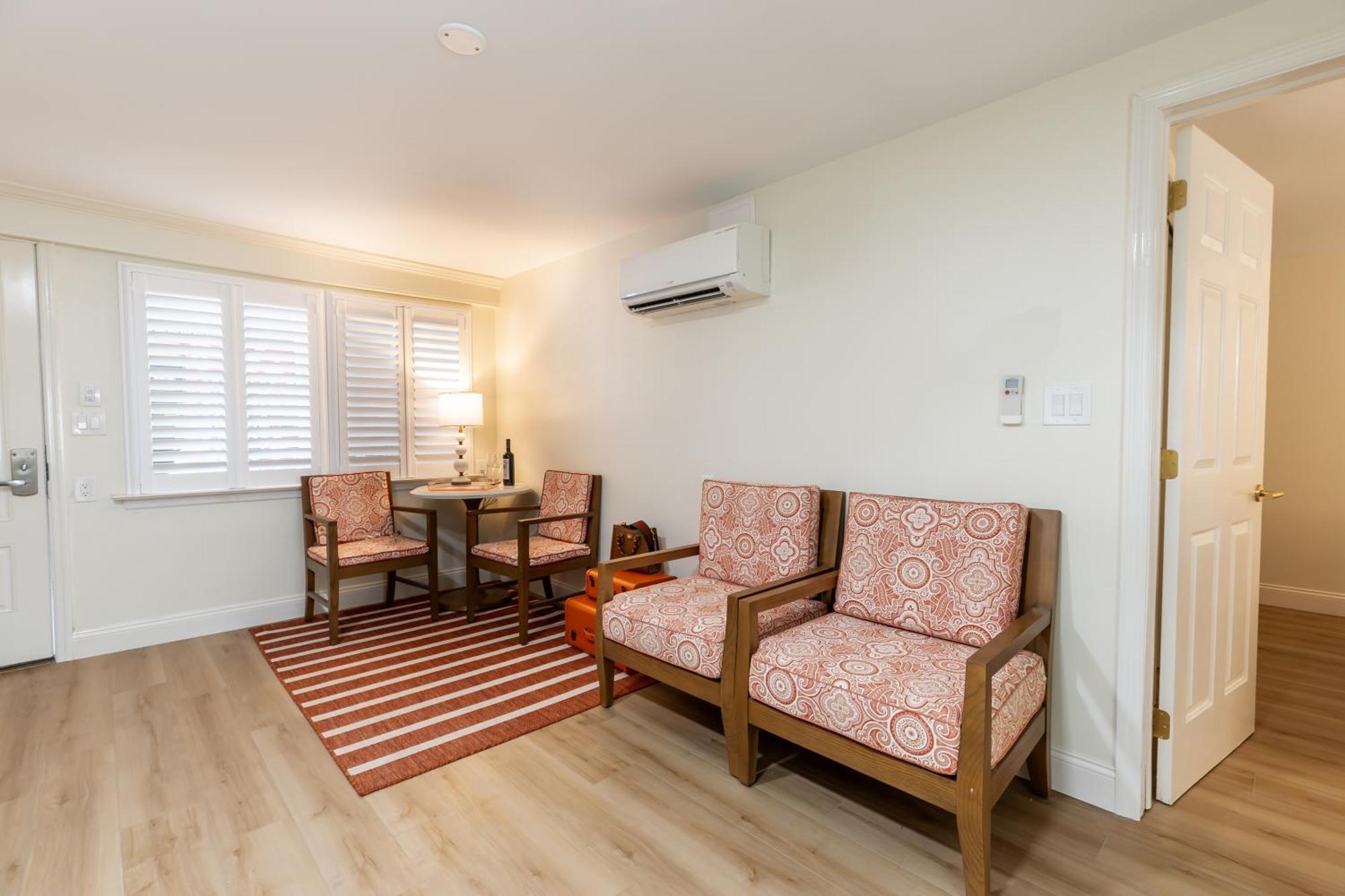 Premium King Suite