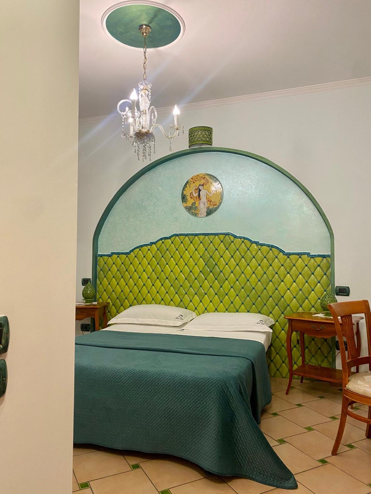 Double Room,1598439753:JPEG