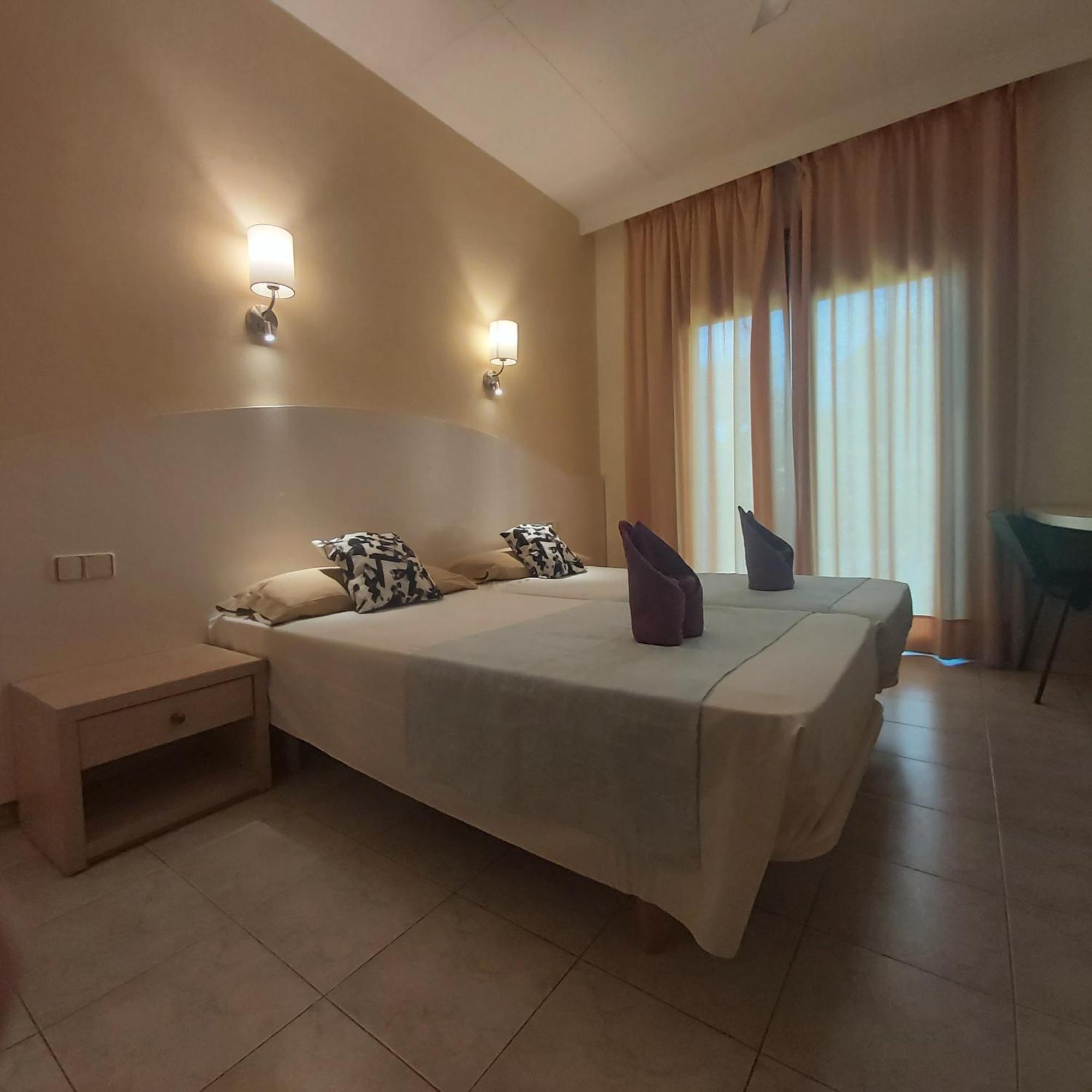 Twin Room Terrace