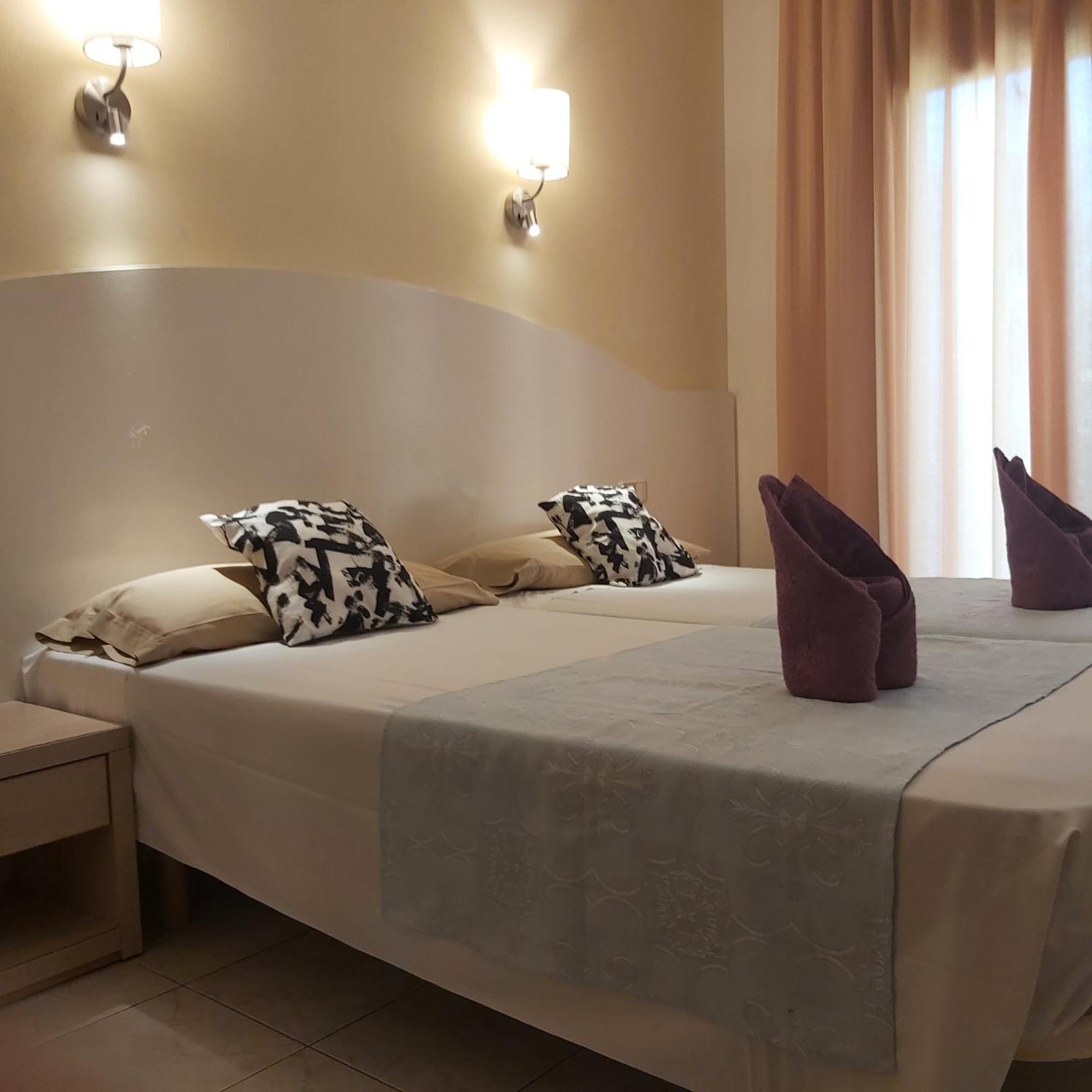 Twin Room Terrace