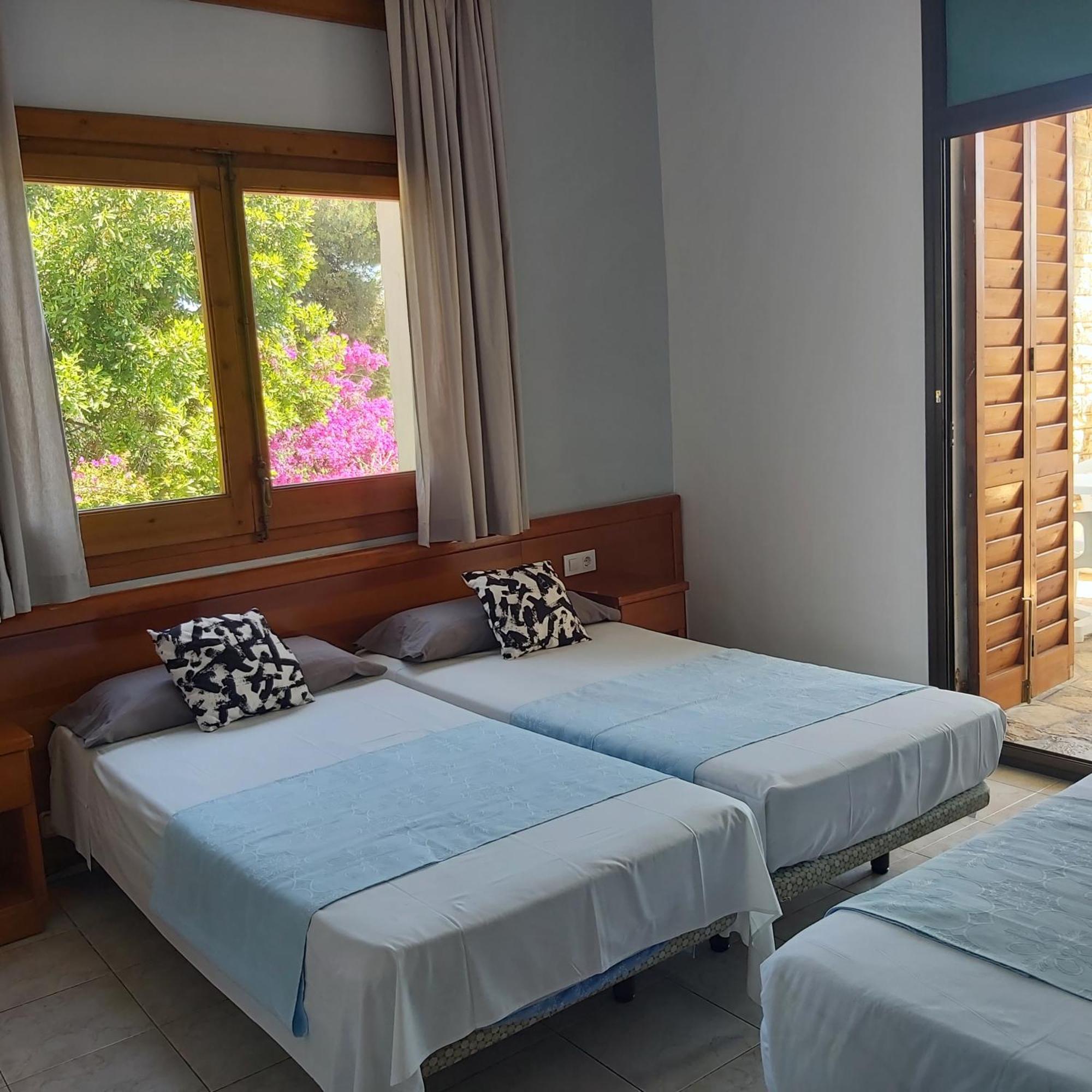 Triple Room Terrace