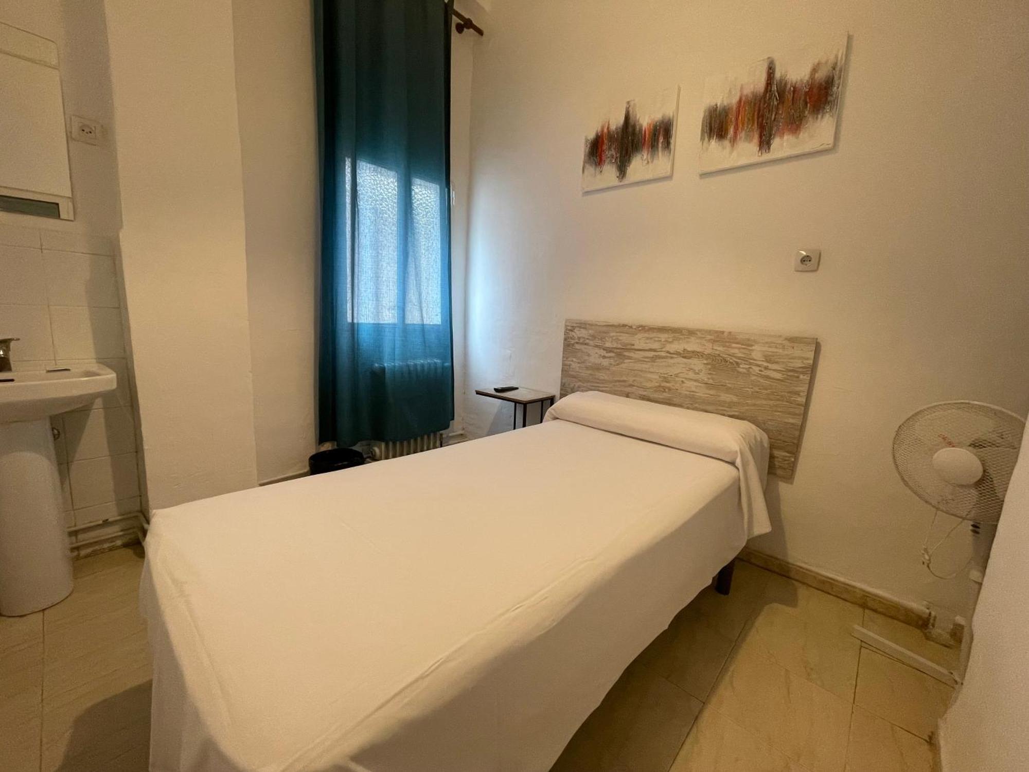 Basic Single Room