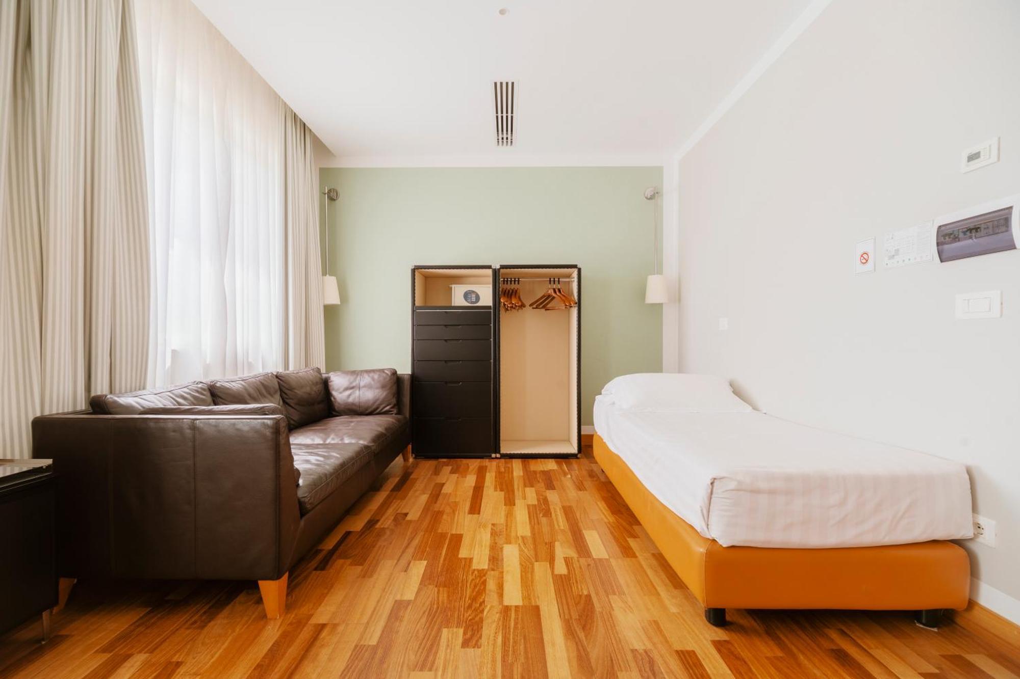 Junior Suite,1598898538:JPEG
