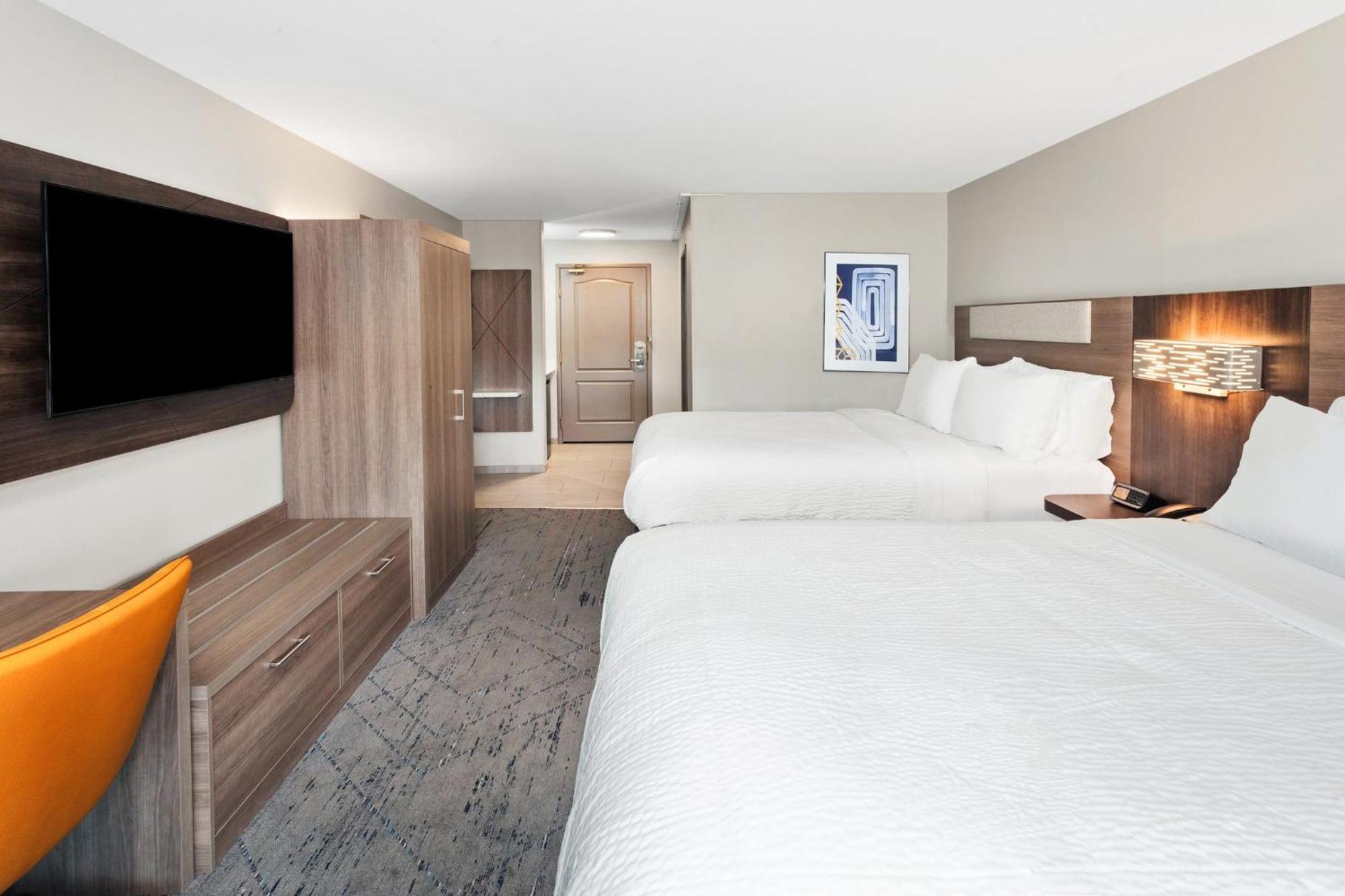Standard Room Two Queen Beds