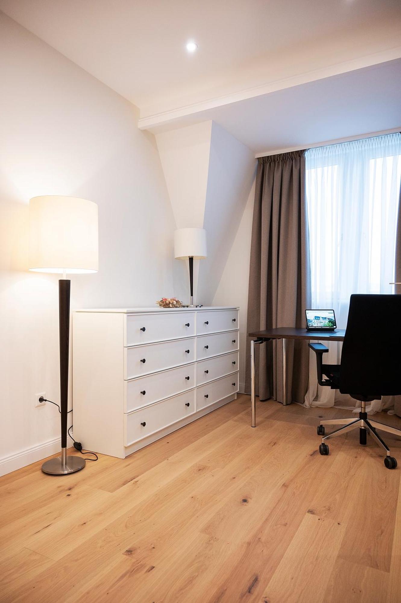 Deluxe Apartment