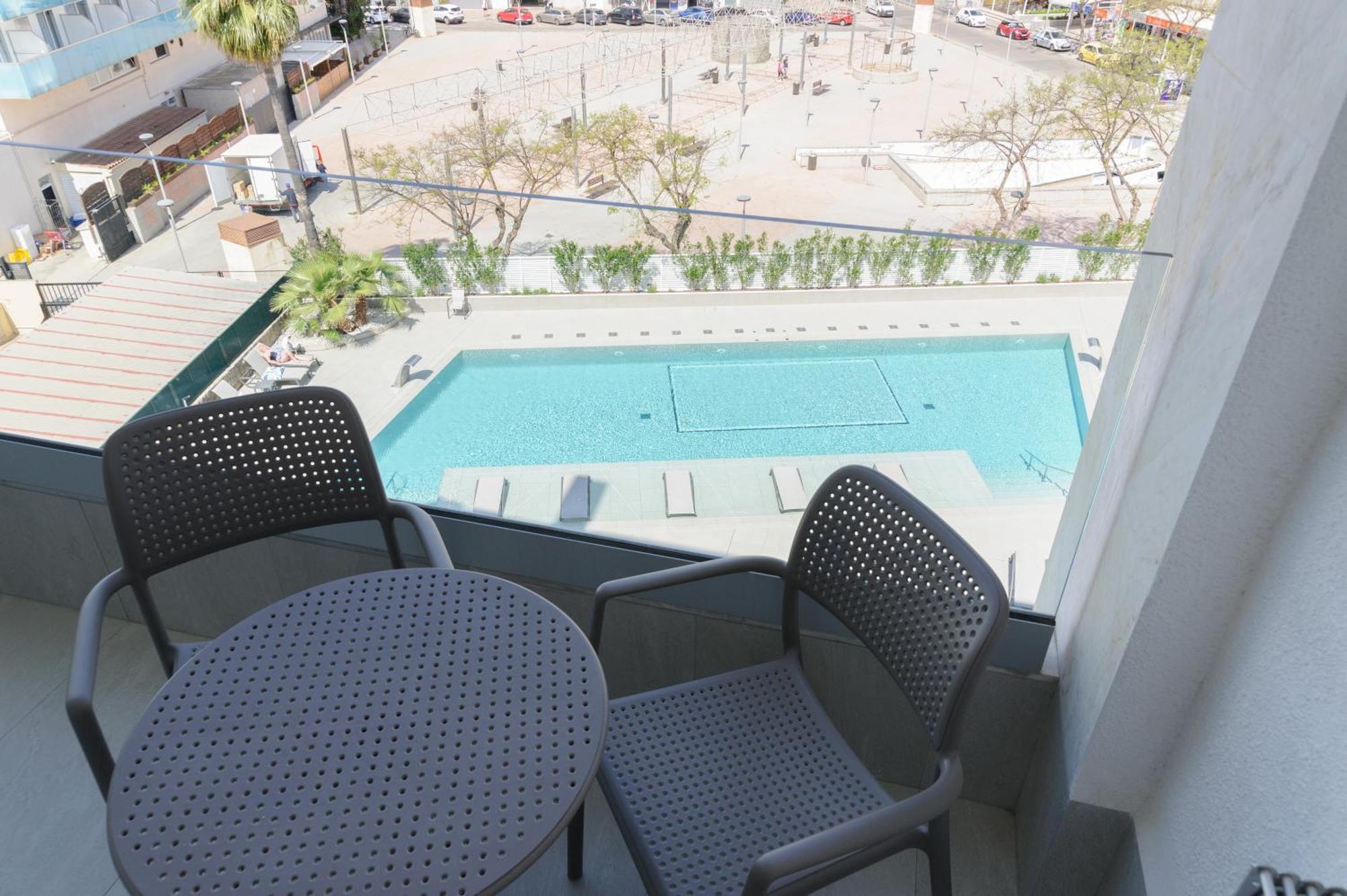 Single Room Pool View