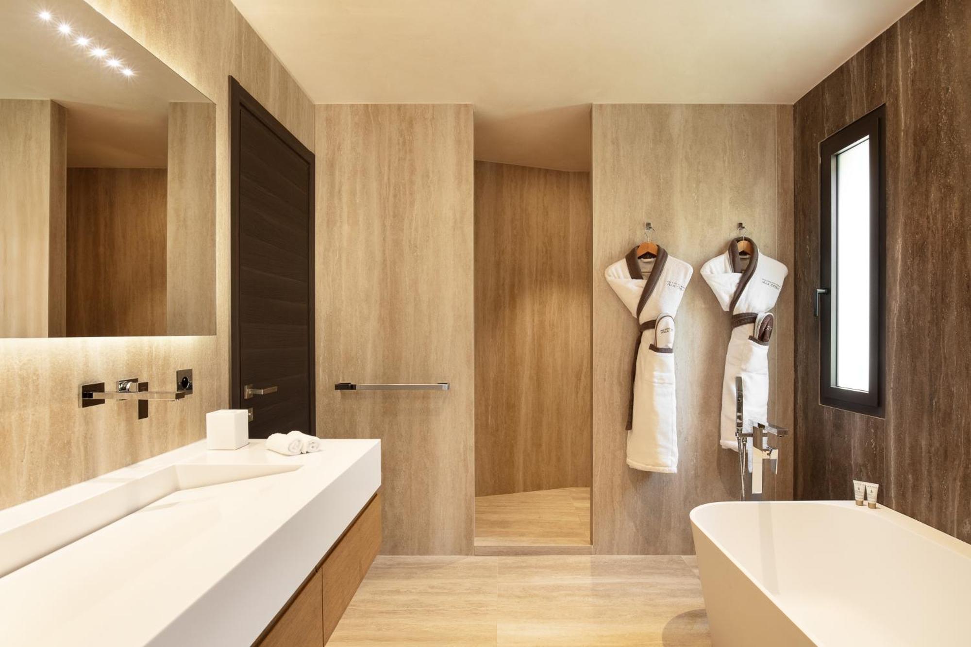 Suite Spa Bath