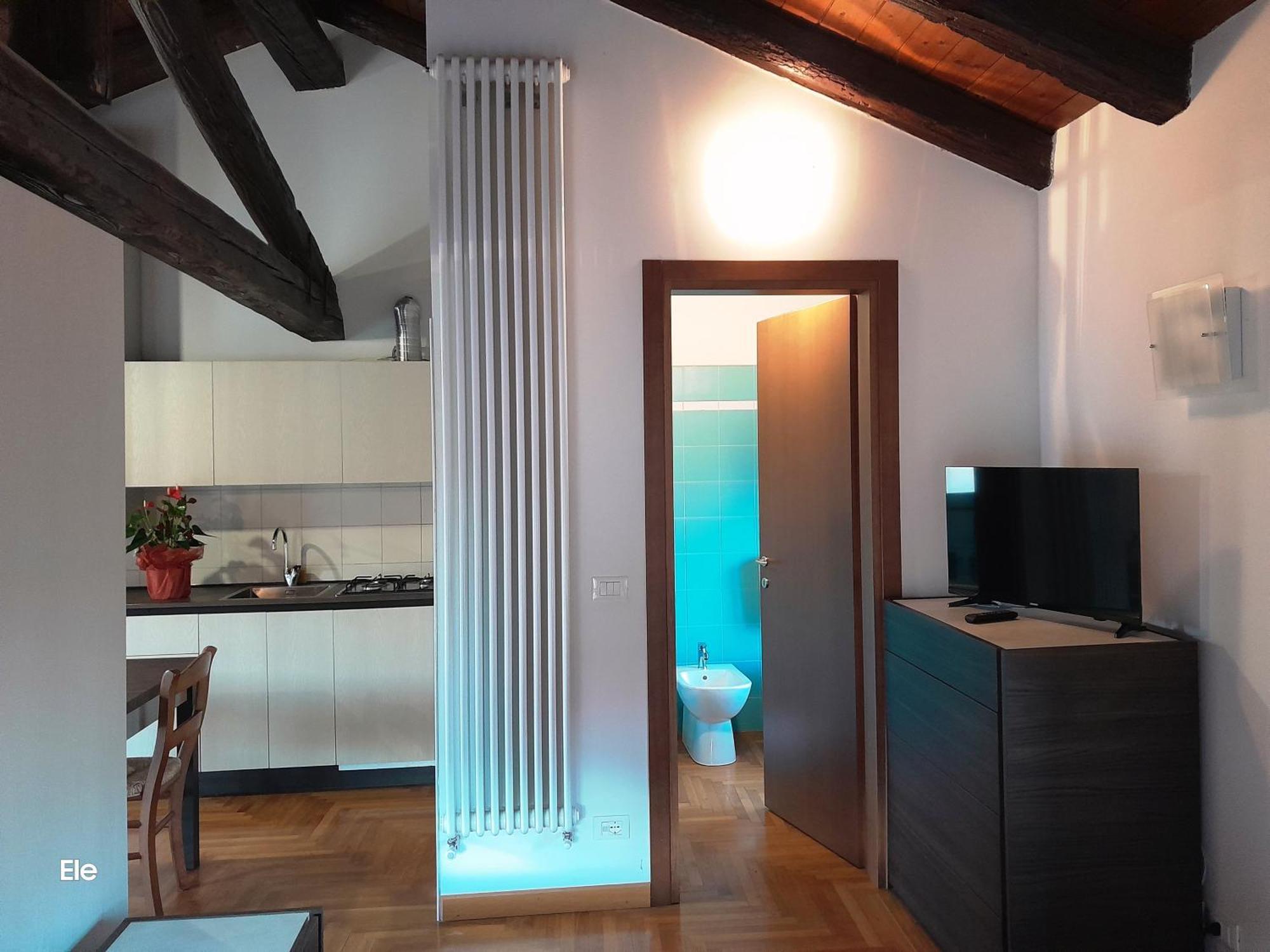 One-Bedroom Loft Apartment Balcony