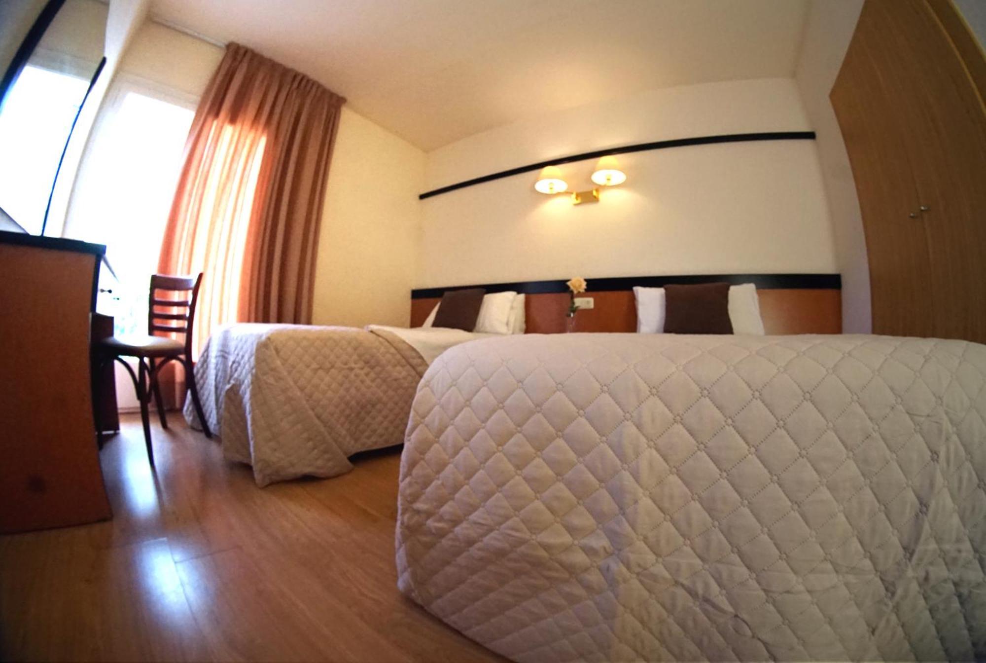 Deluxe Double or Twin Room,1599715703:JPEG