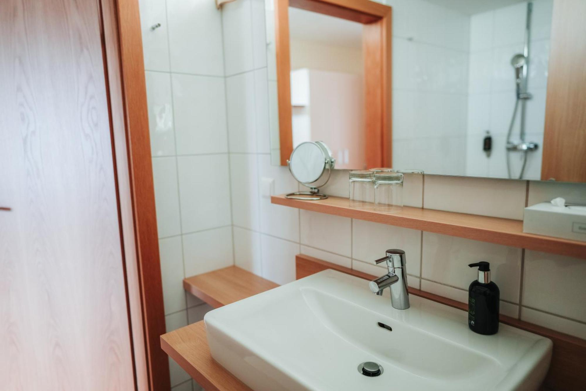 Superior One-Bedroom Apartment
