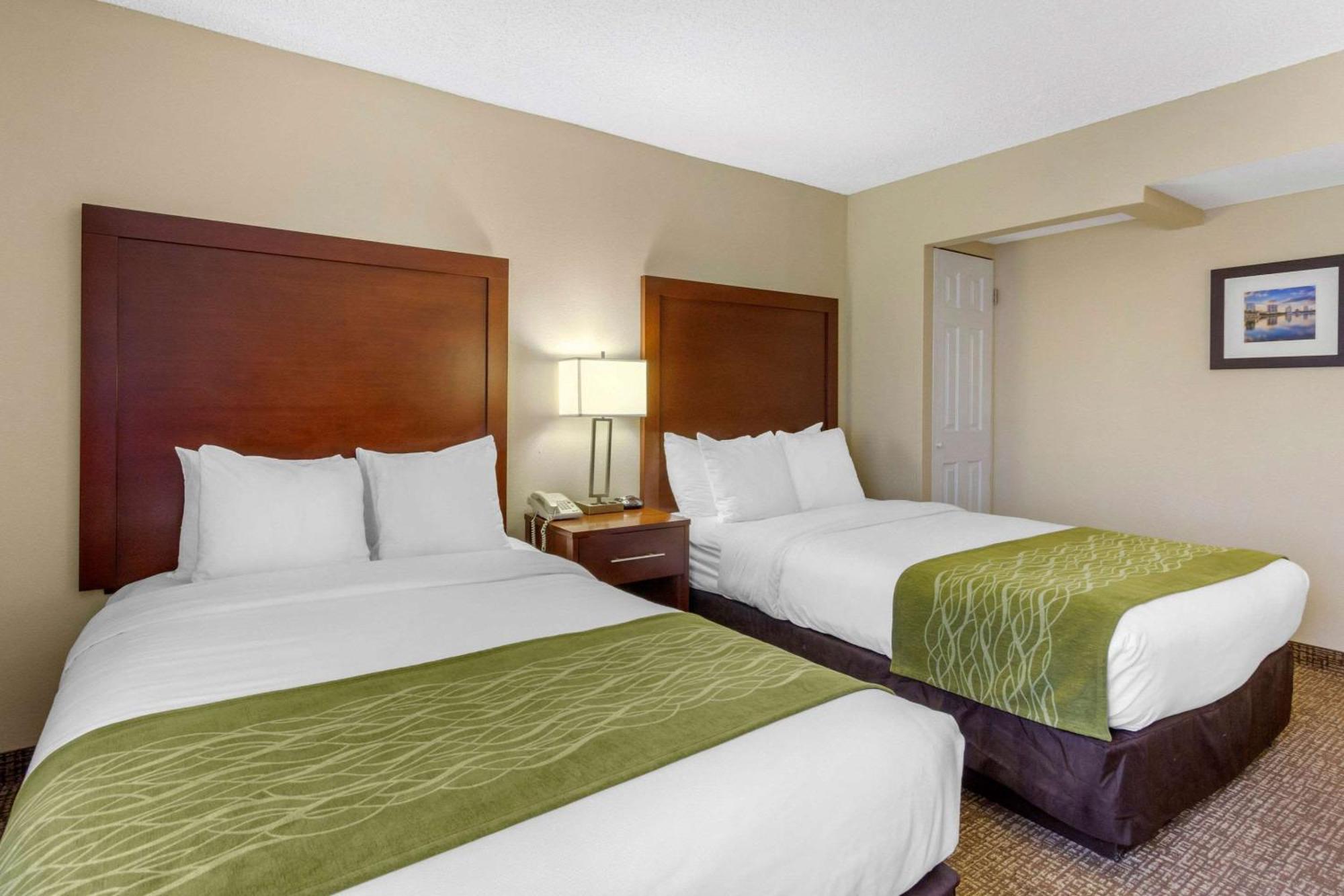 Double Room with Two Double Beds - Disability Access/Non-Smoking