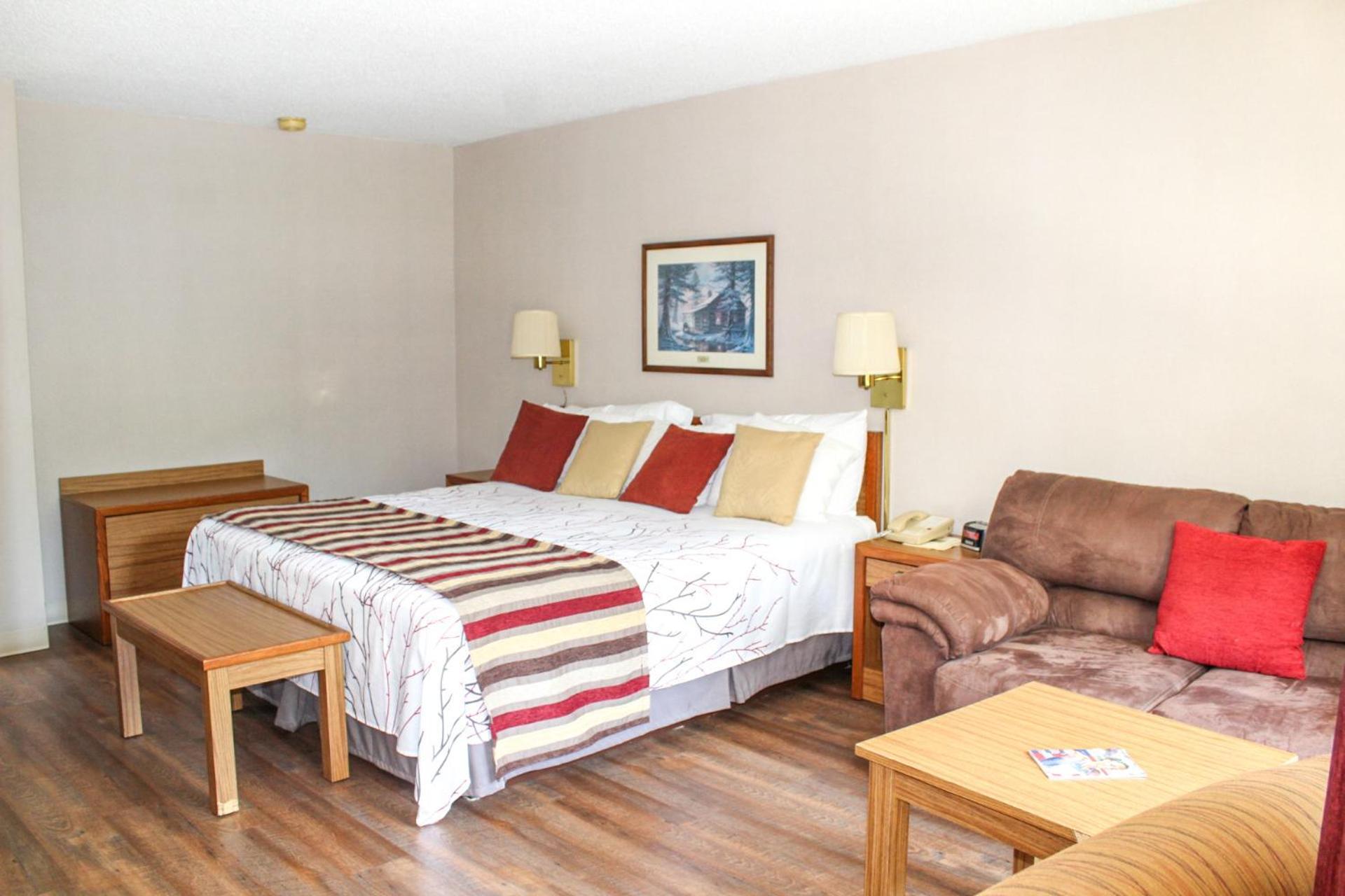 Deluxe King Room