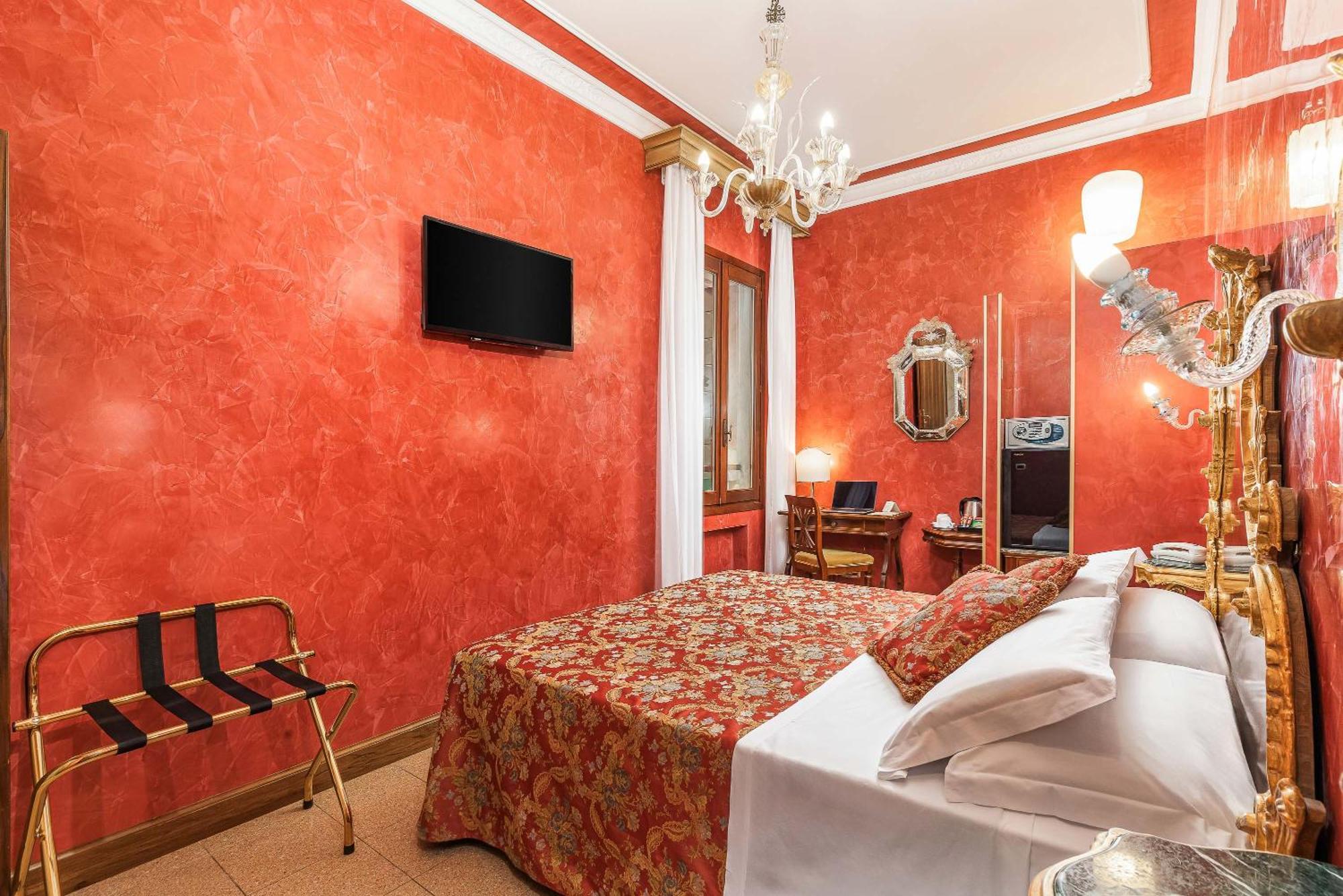 Classic Double or Twin Room