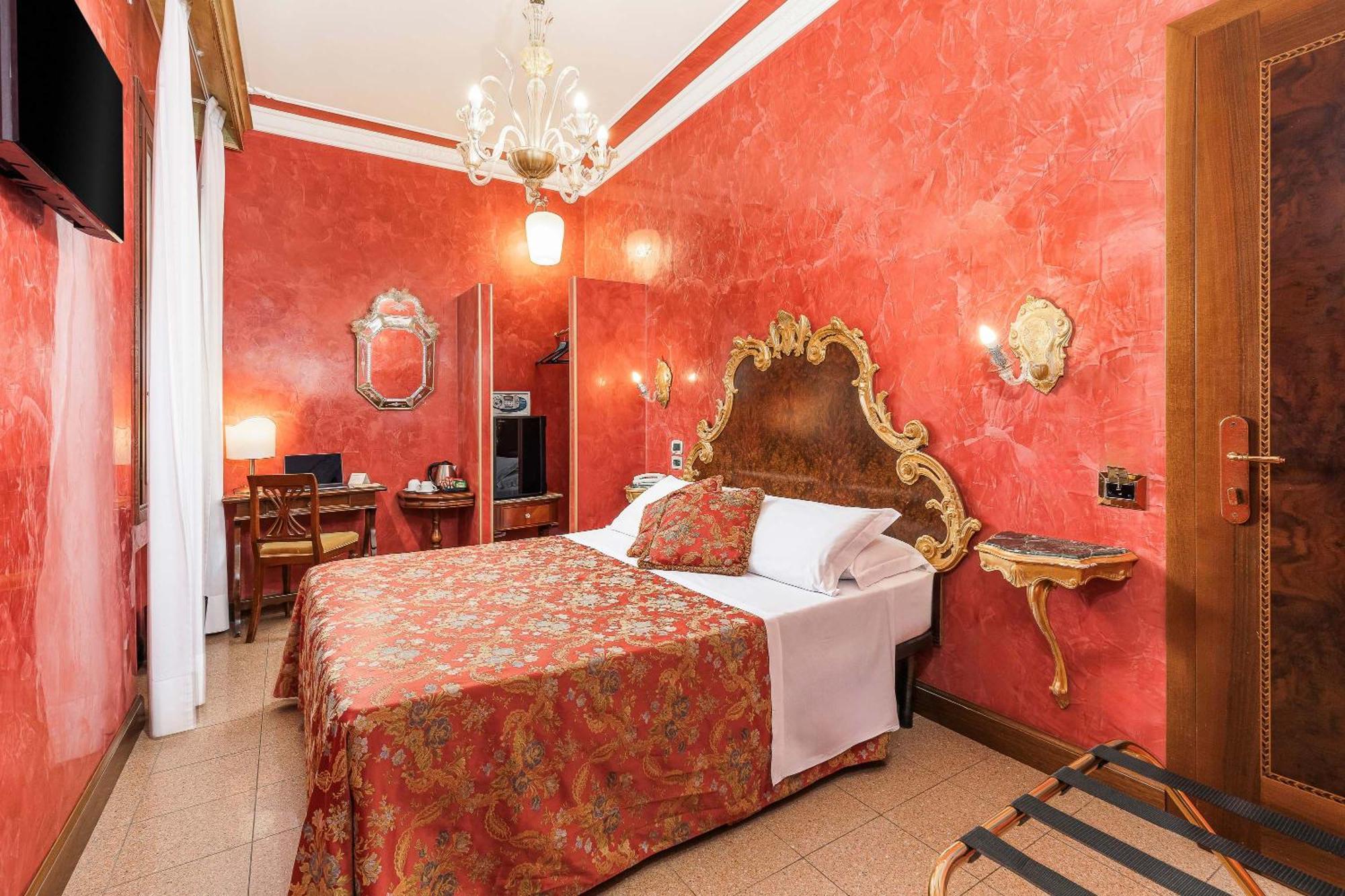 Classic Double or Twin Room