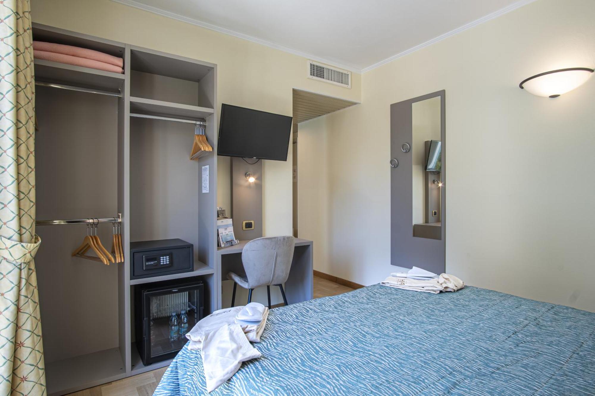 Standard Double Room,1600558204:JPEG