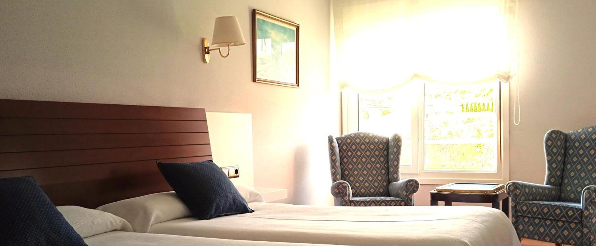 Double or Twin Room Sea View