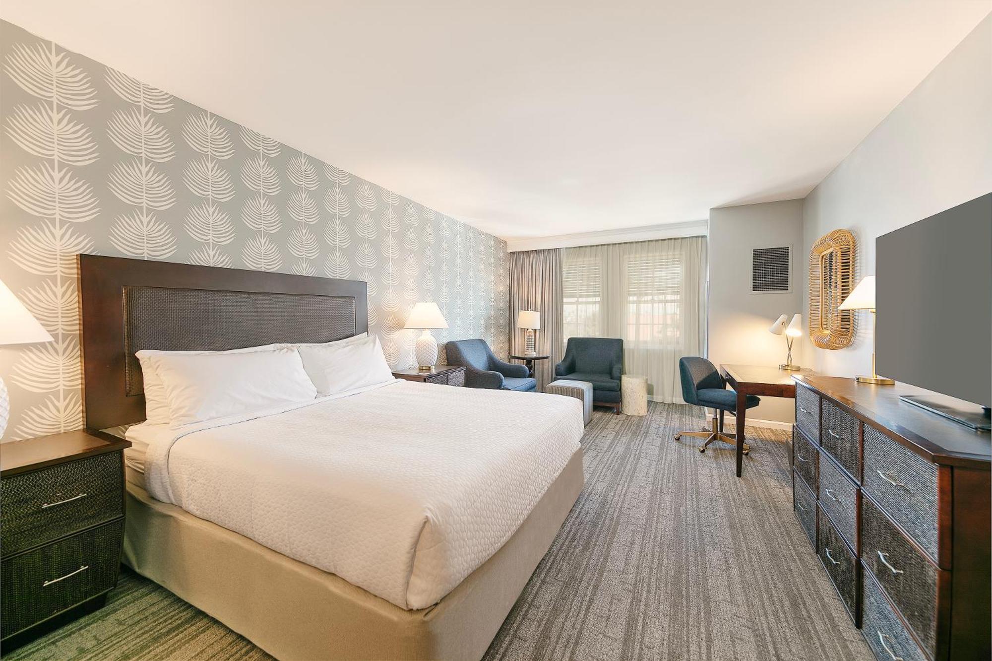 Zimmer mit Kingsize-Bett