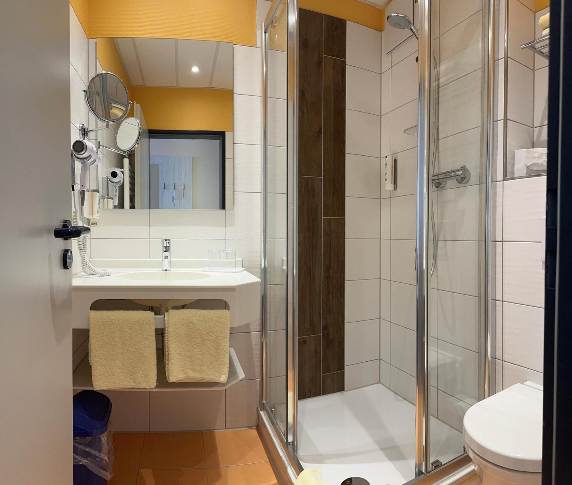 Comfort Double or Twin Room