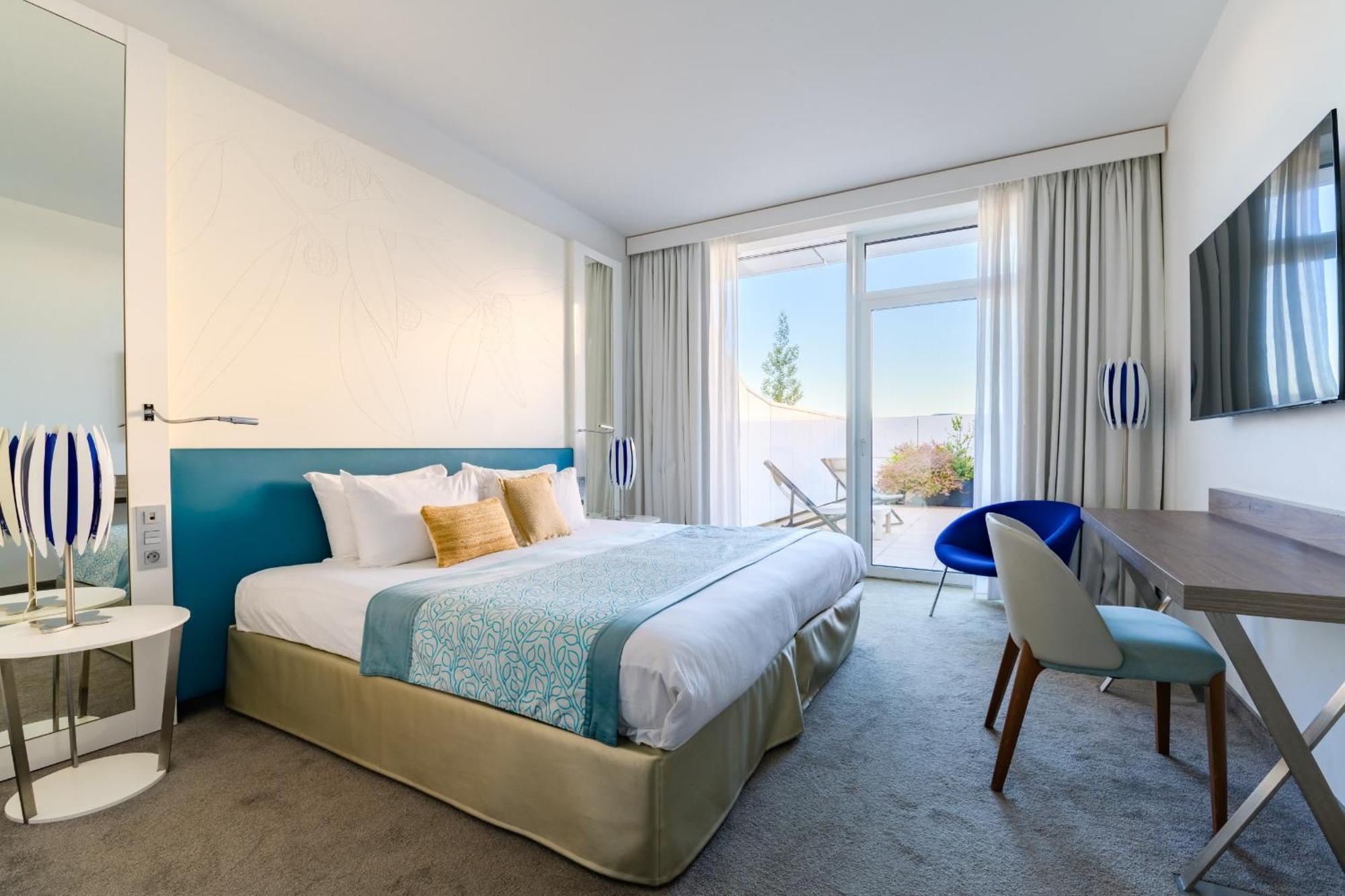 Superior Room Terrace