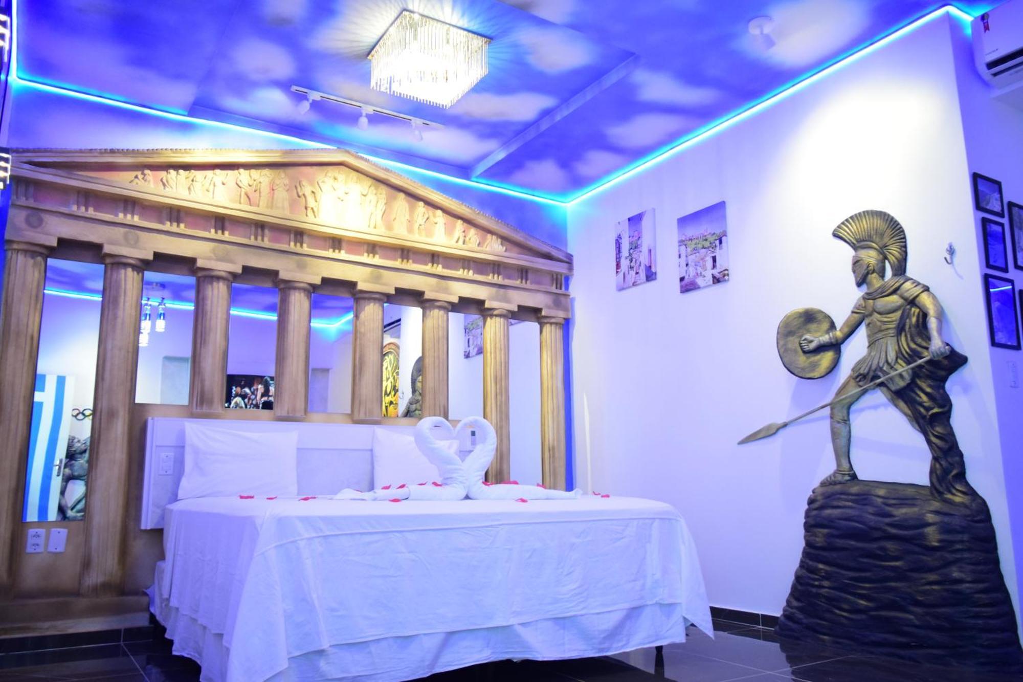 King Suite Spa Bath
