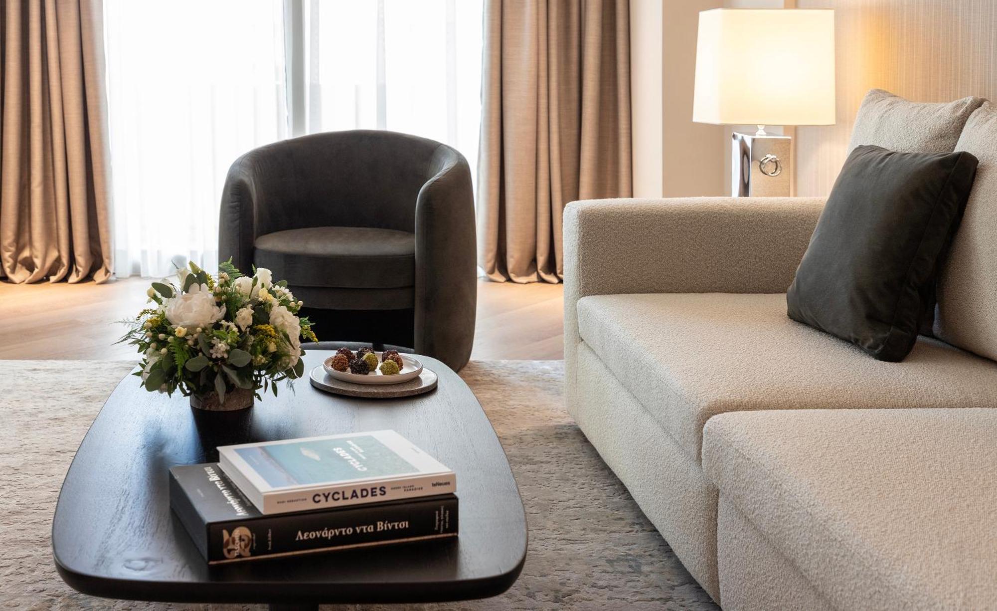 Deluxe City View Suite