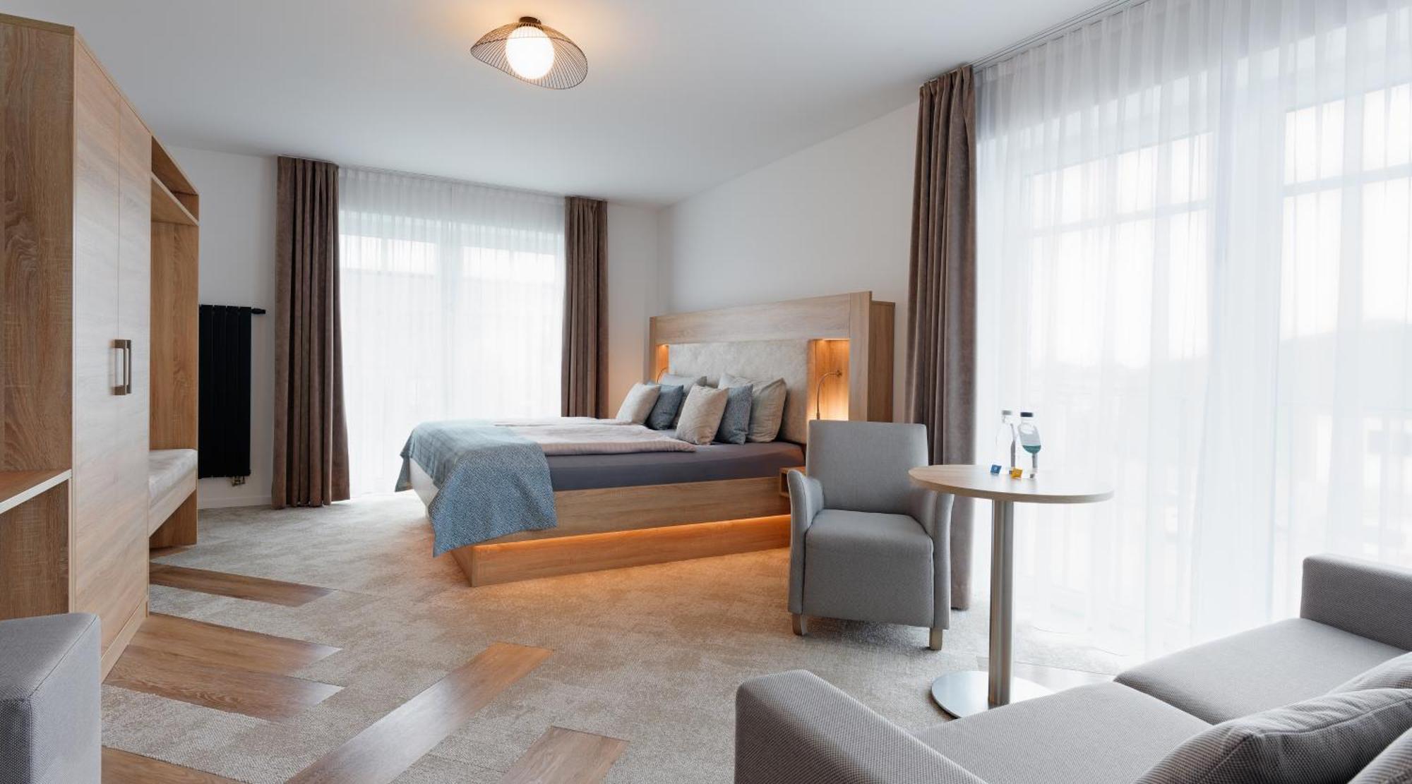 Deluxe Double Room Extra Bed