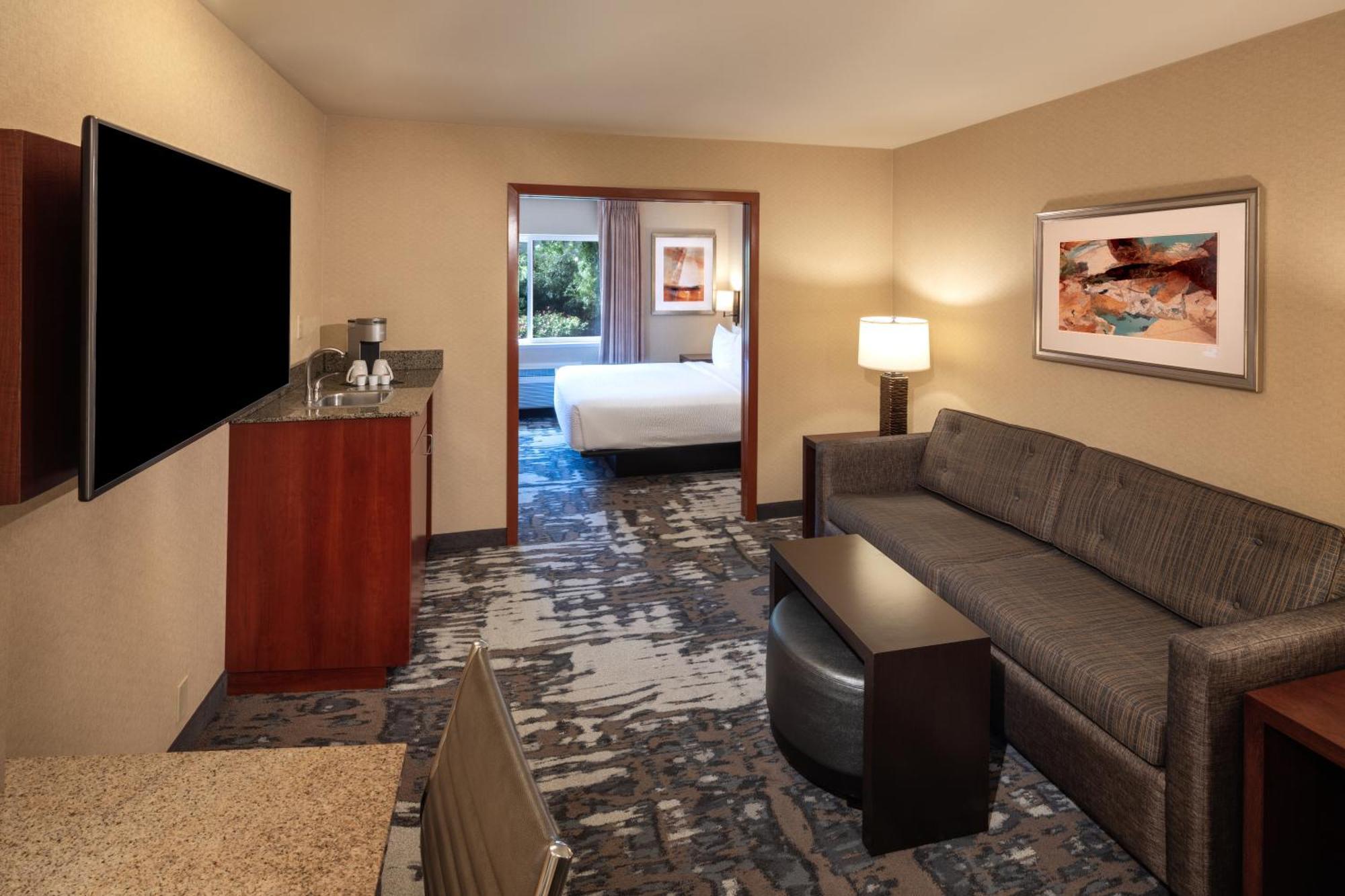 King Mini-Suite,1601687744:JPEG