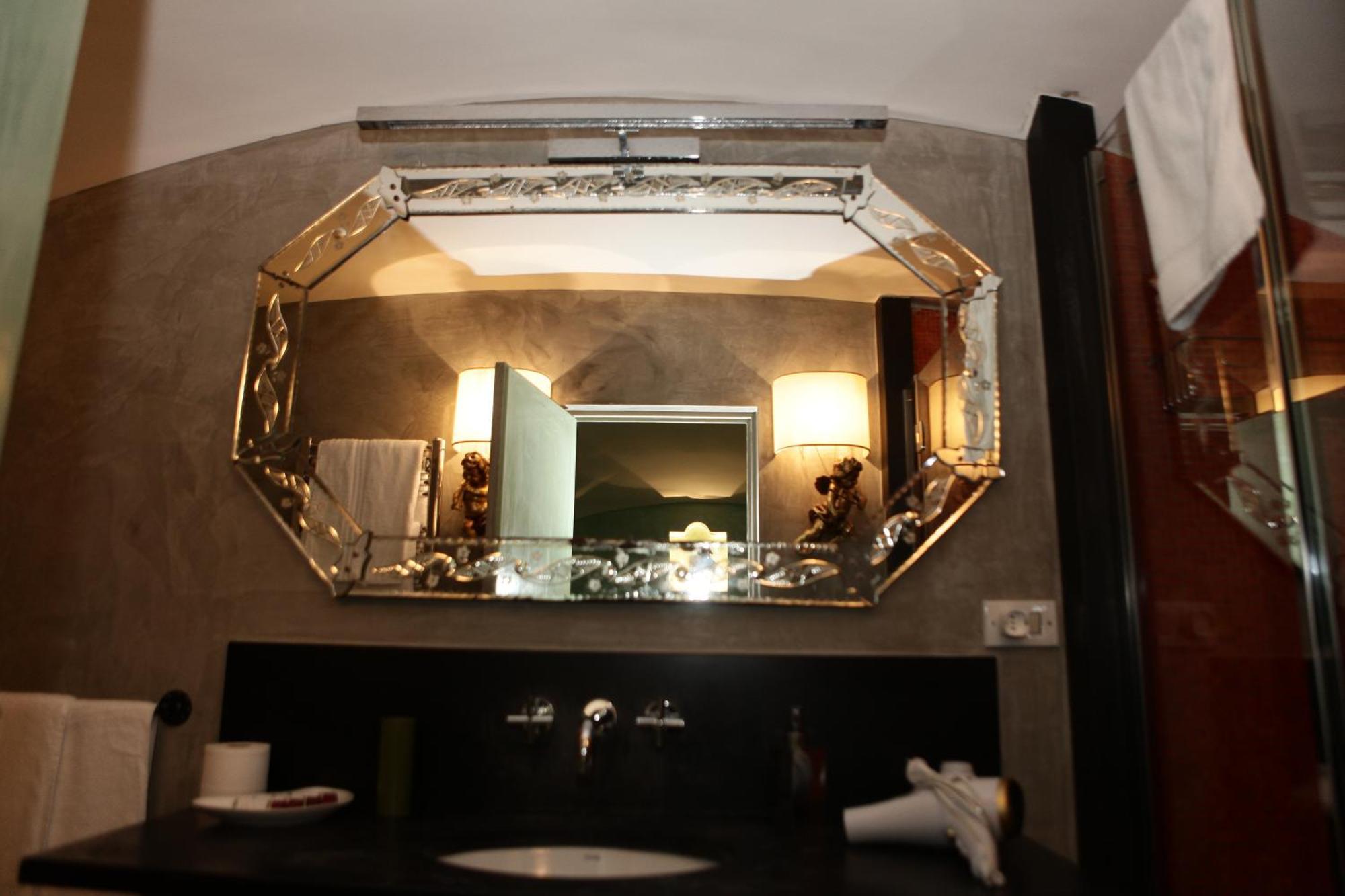 Standard Suite