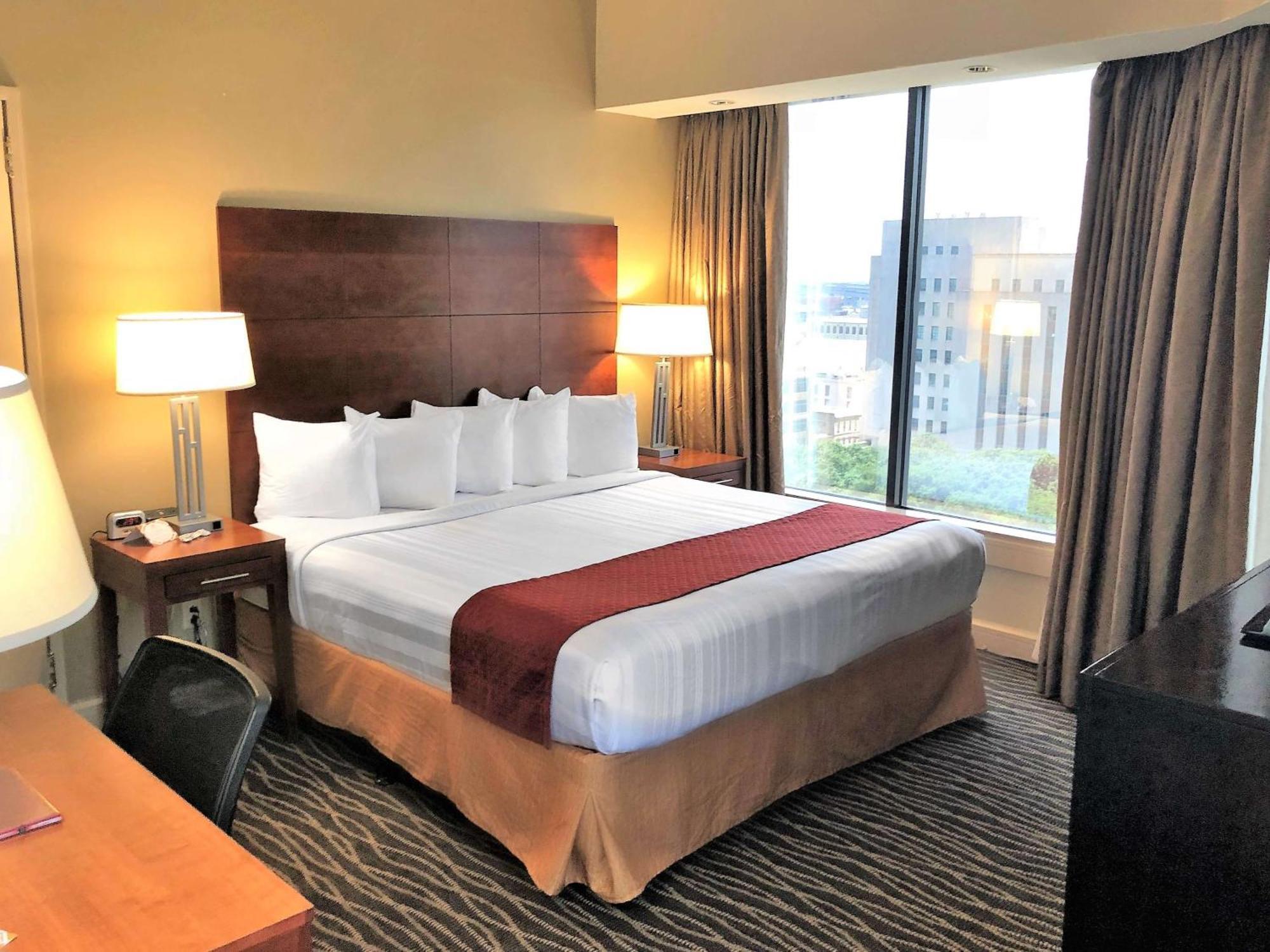 King Room Roll Shower View Mobility Accessible
