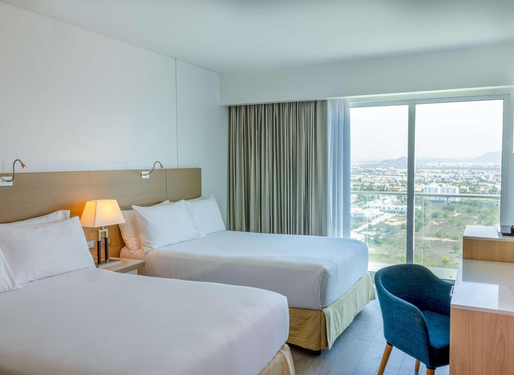 Deluxe Double Room Two Double Beds City View