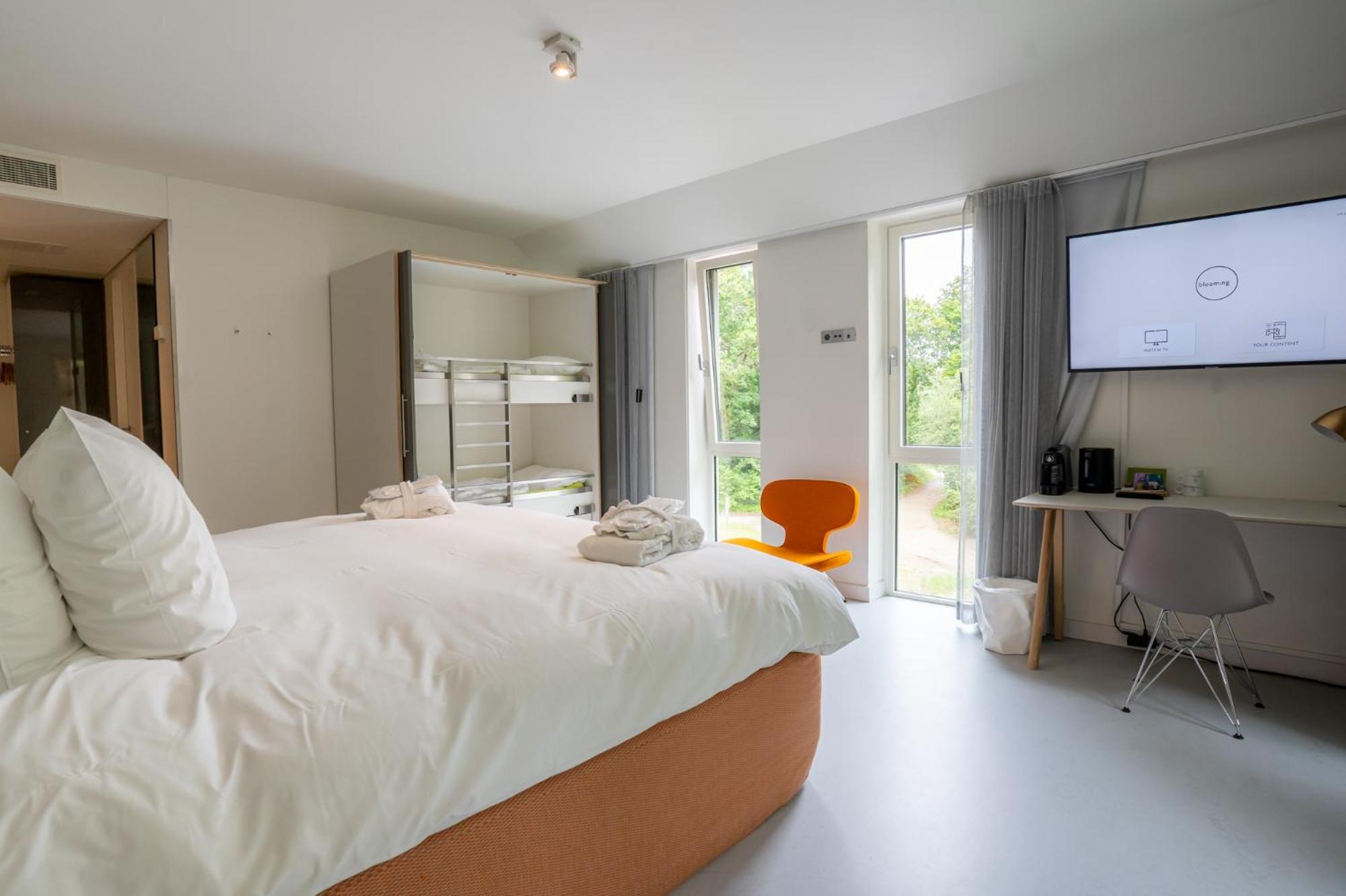 Deluxe Quadruple Room,1602323162:JPEG
