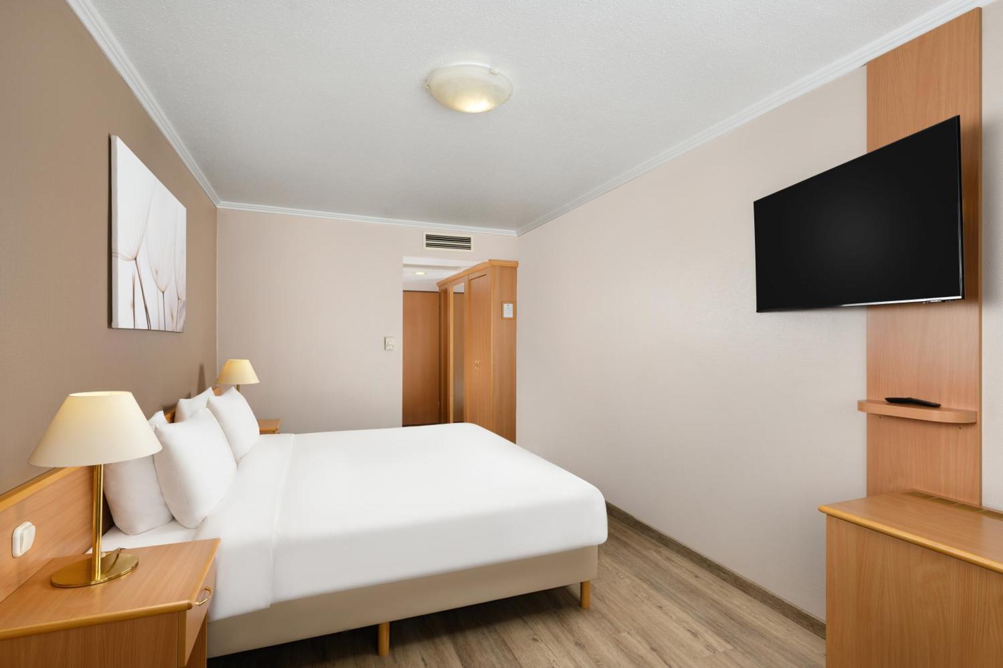 Double Room,1602323879:JPEG