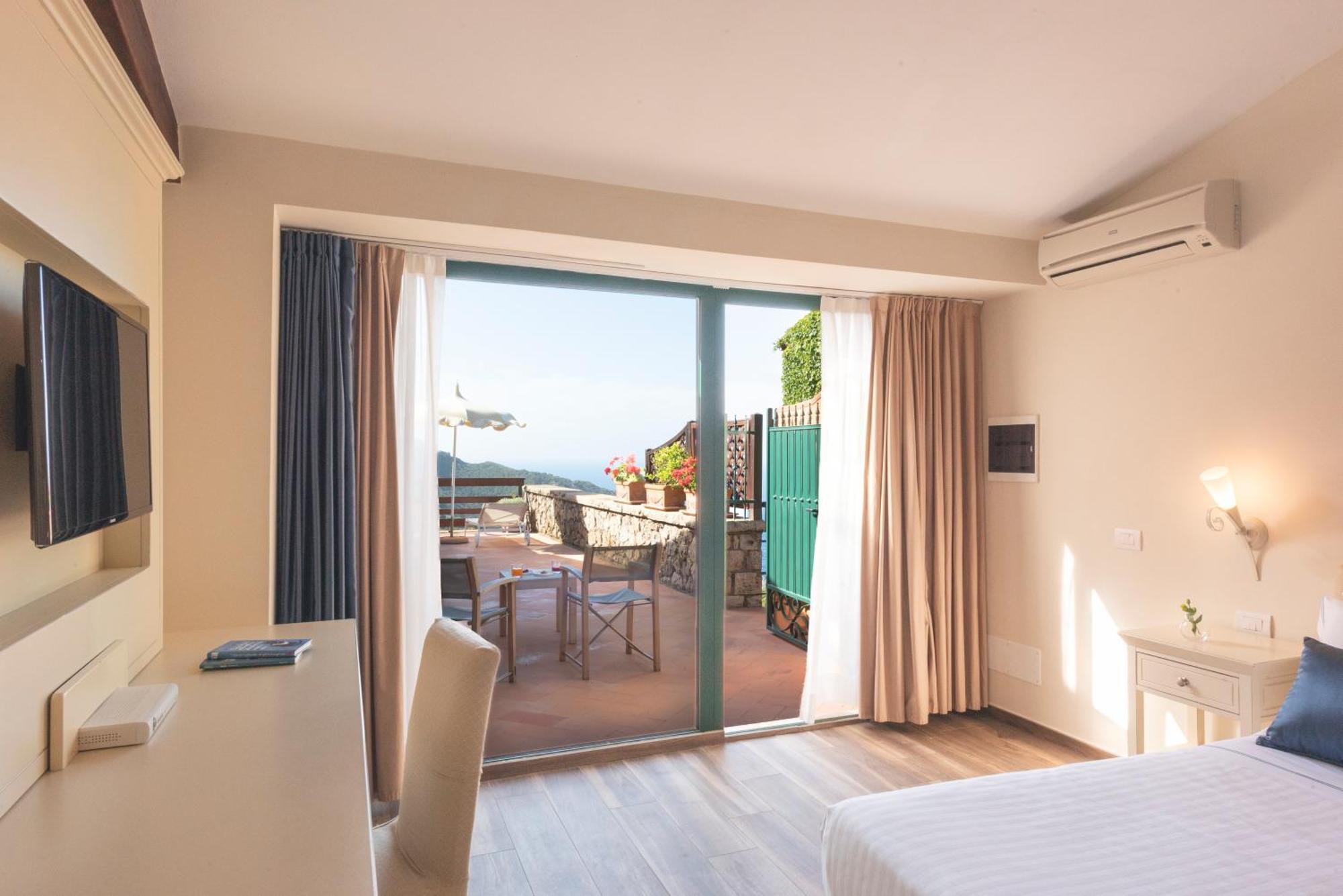Deluxe Double Room Balcony Sea View