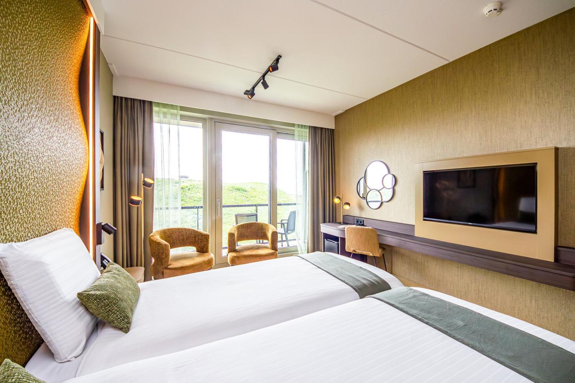 Landside Room,1602326630:JPEG