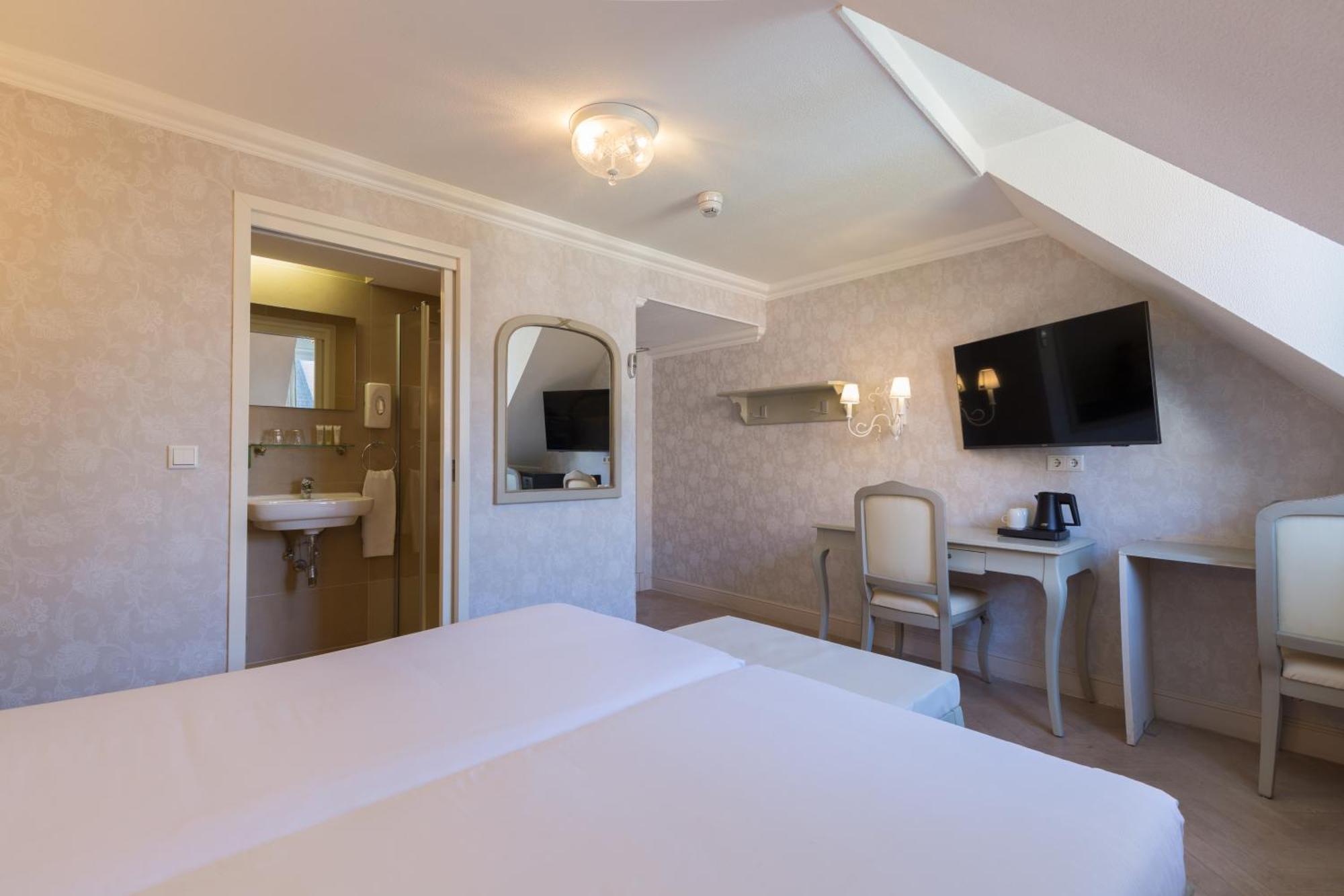 Comfort Double Room