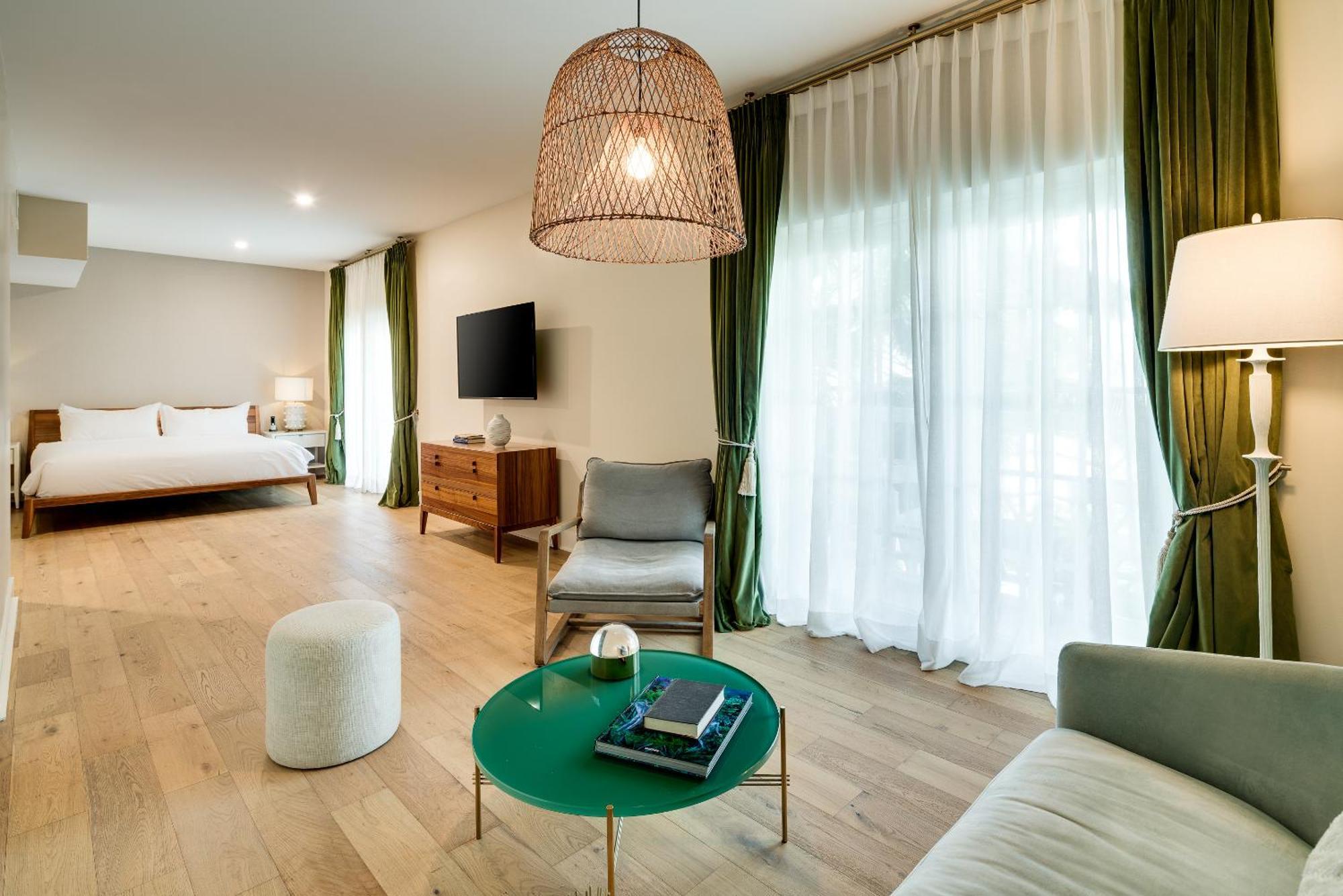 Junior King Suite Balcony