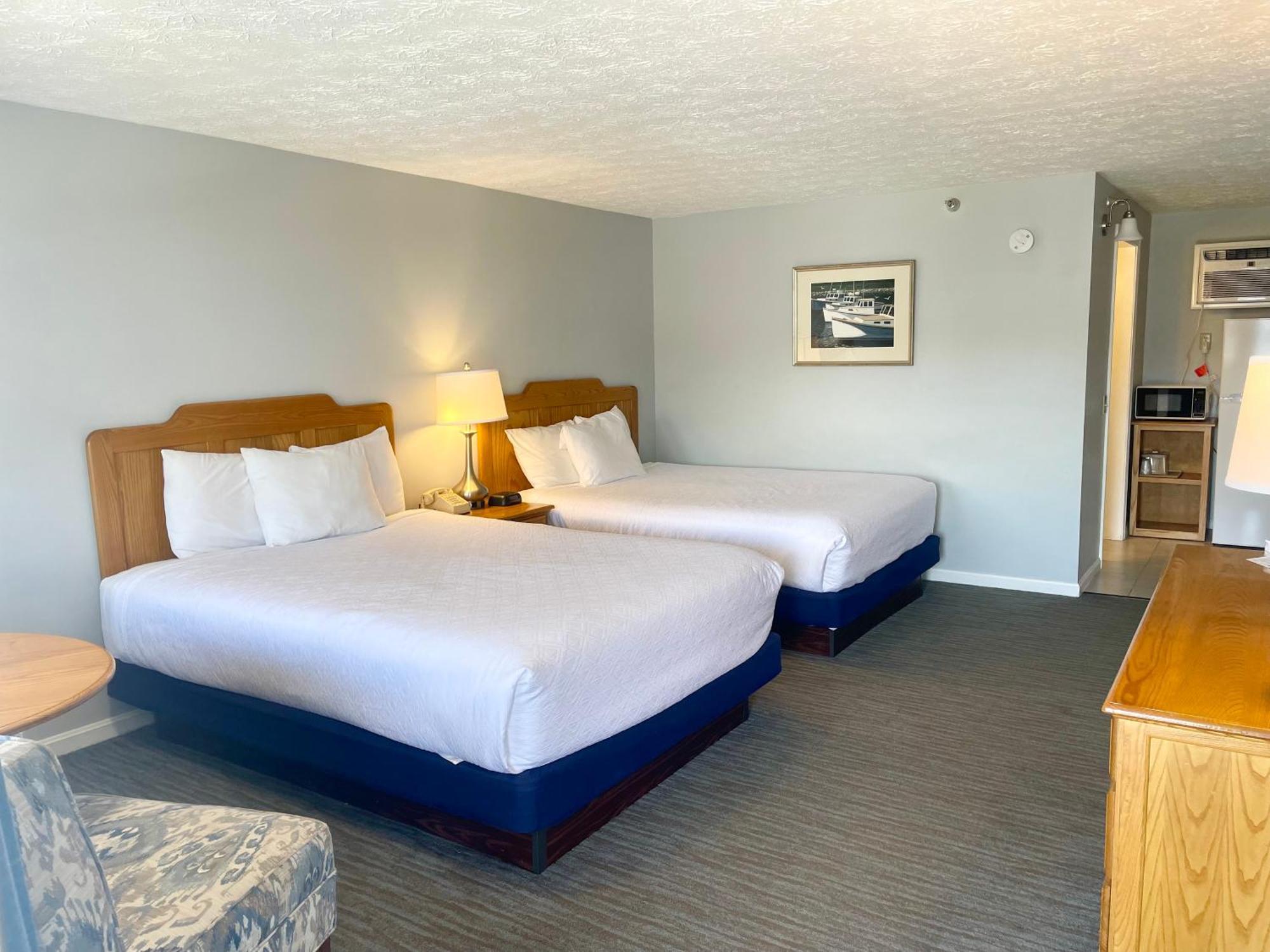 Queen Room Two Queen Beds
