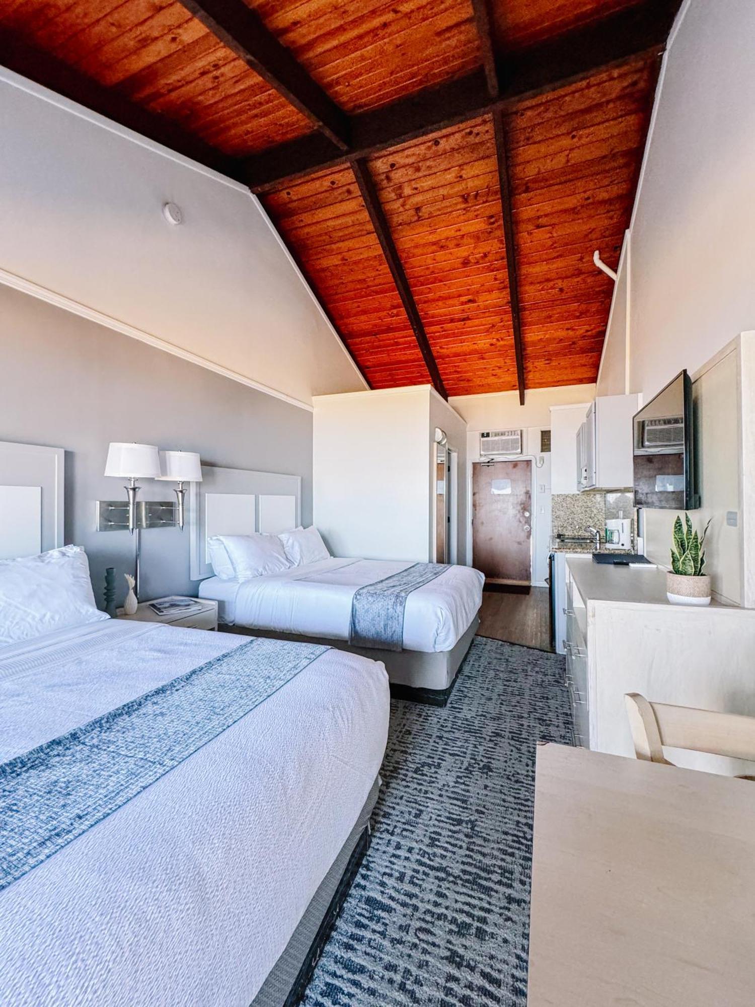 Queen Room Two Queen Beds Ocean View