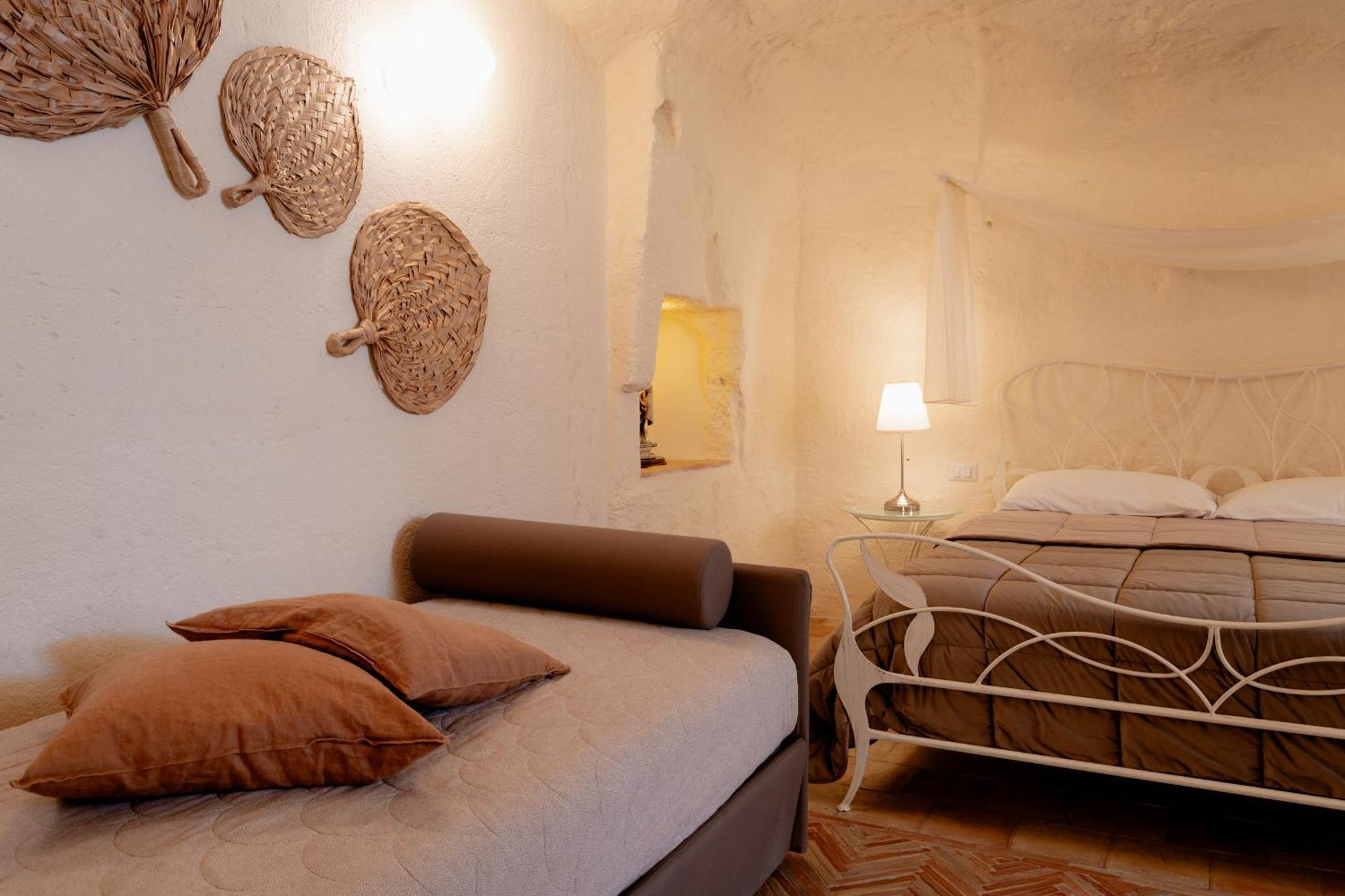 Superior Double Room Cave