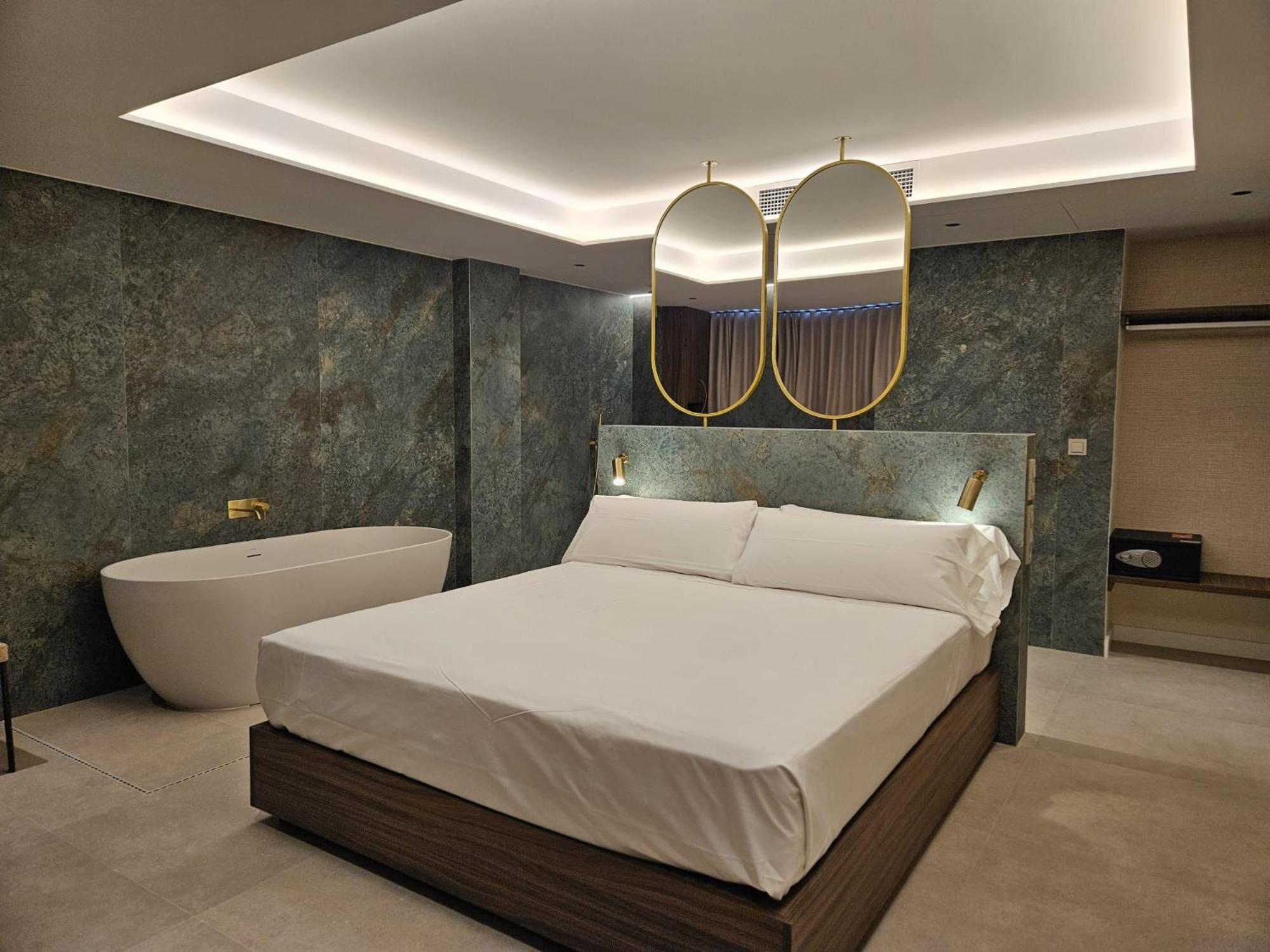 Deluxe King Suite Junior,1602950231:JPEG