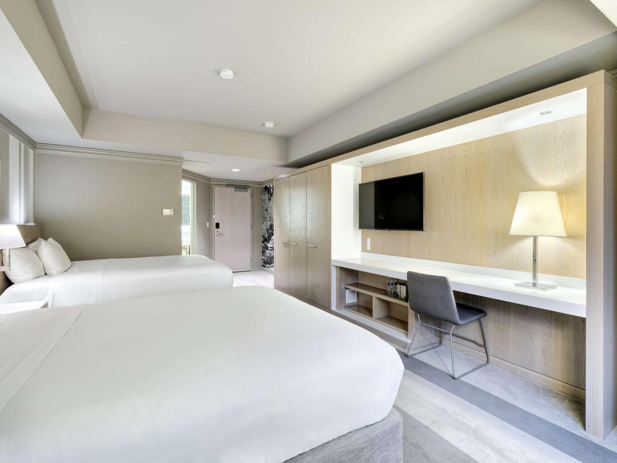 Deluxe Two Queen Room Atrium View
