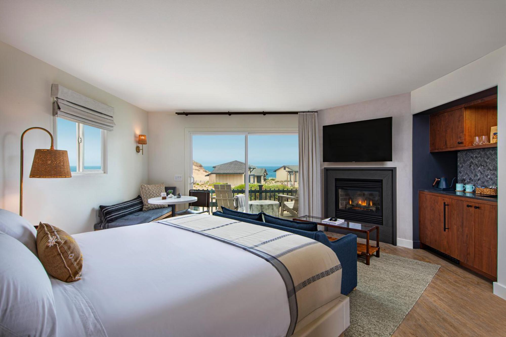 Deluxe Coastal View