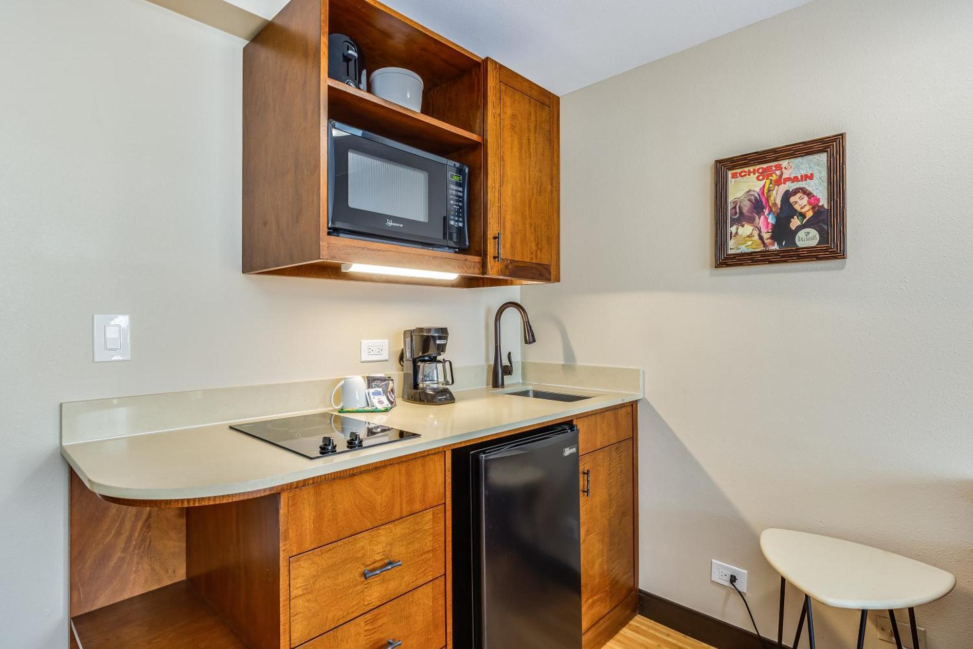 Studio Kitchenette