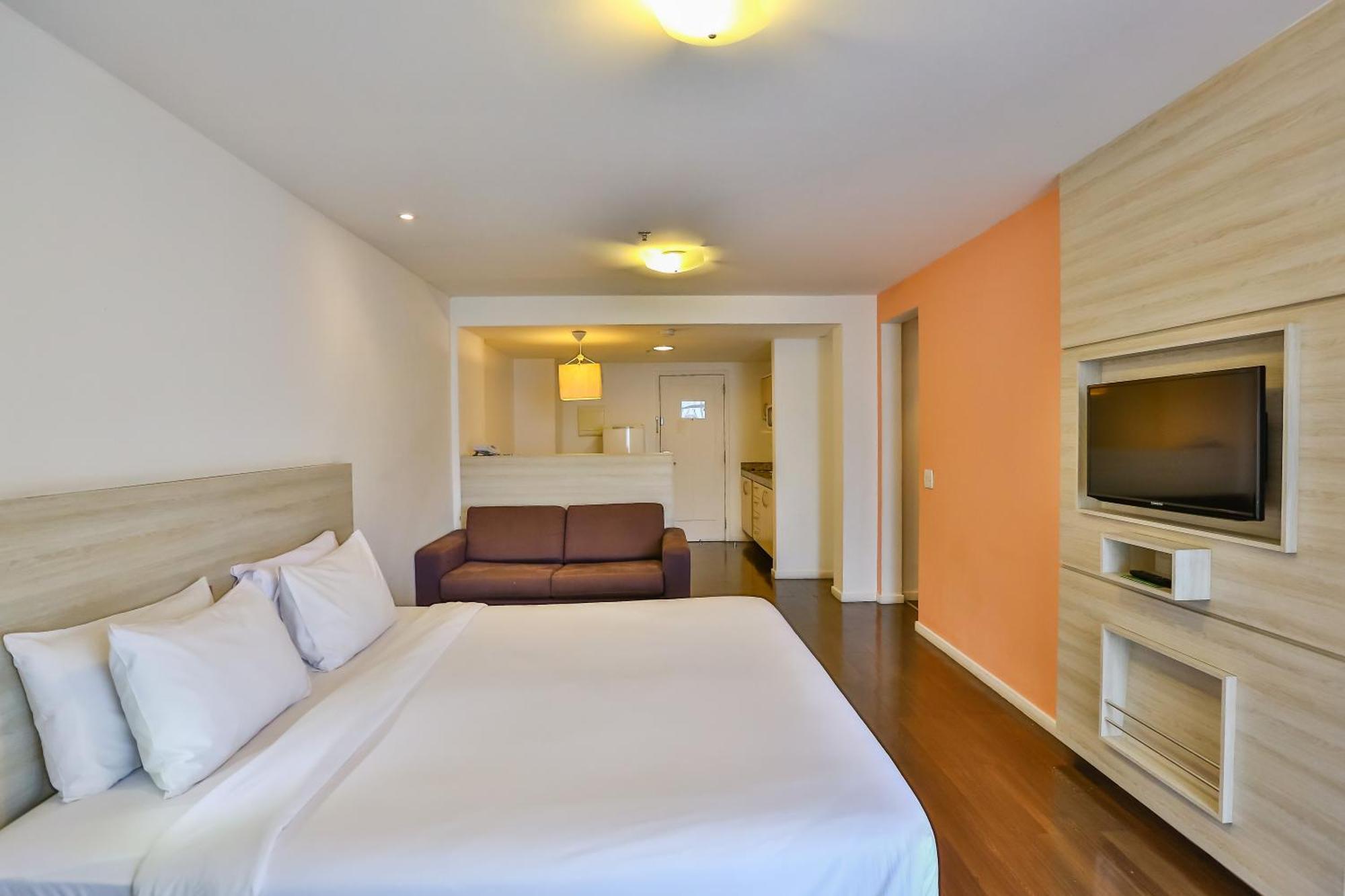 Superior Suite King Bed