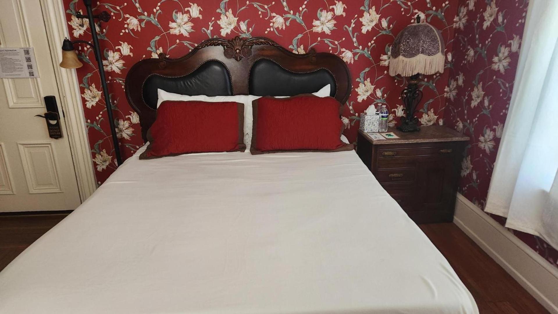 Superior Queen Room