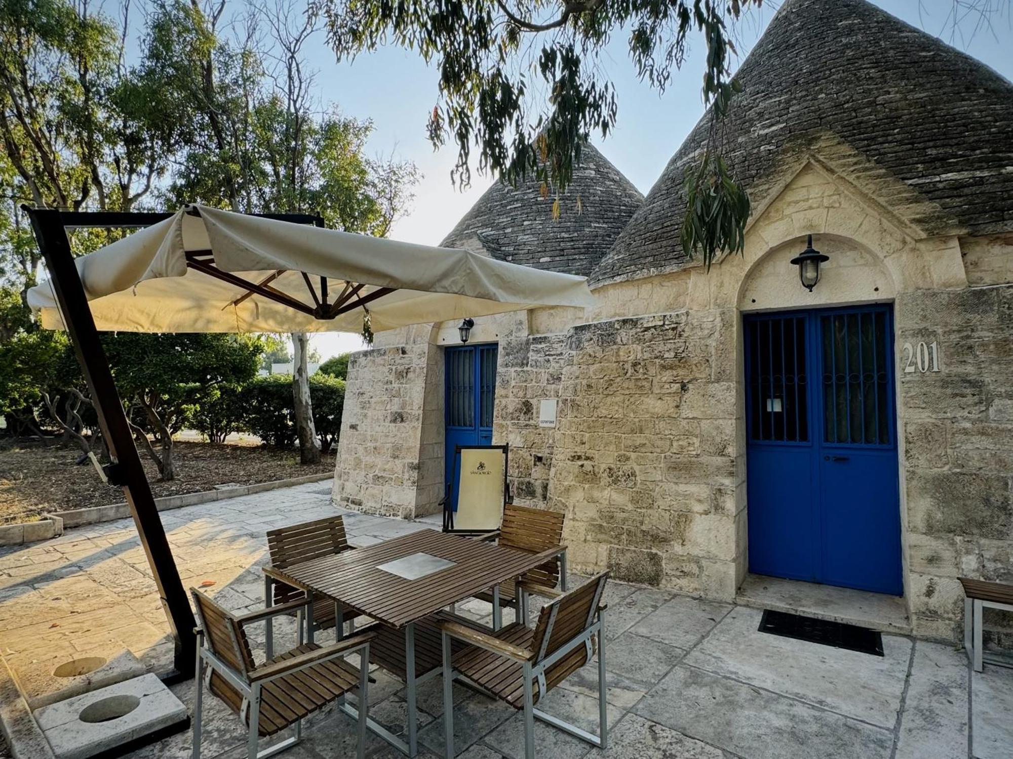 Suite Trullo Bathtub