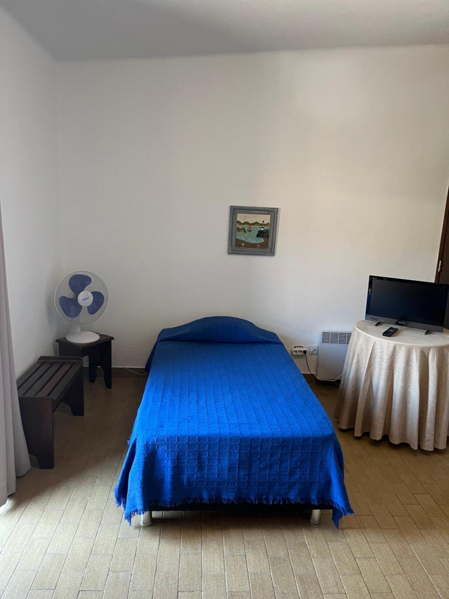 Triple Room,1602980358:JPEG